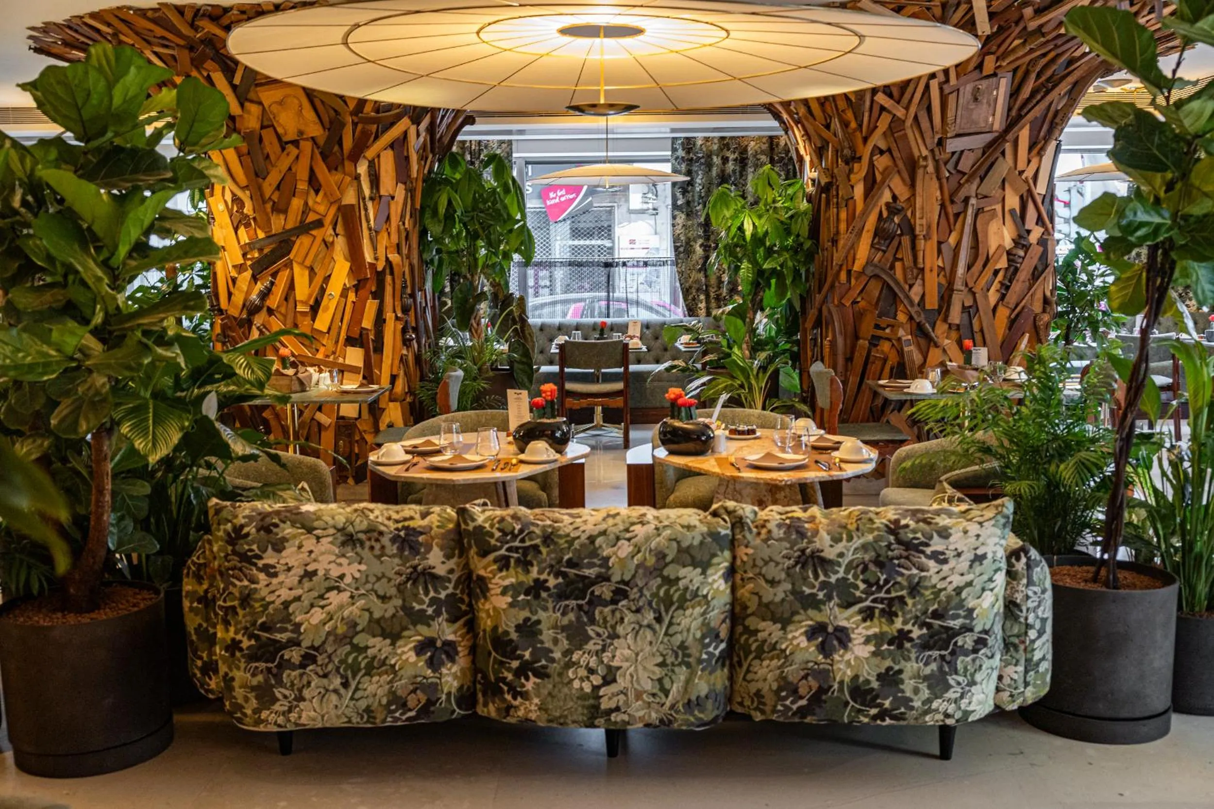 Lounge or bar in New Hotel