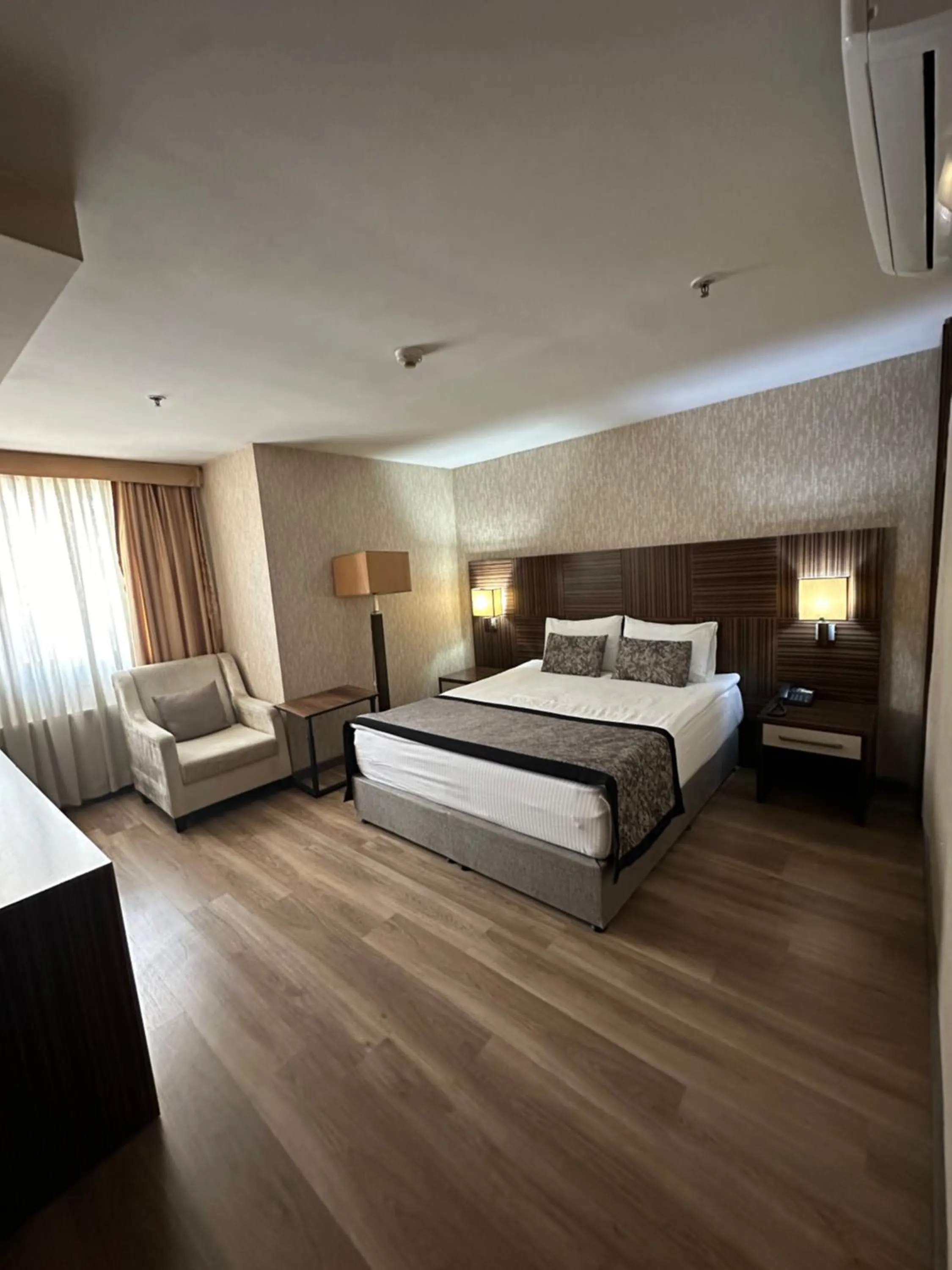 Bed in Grand Denizli Hotel