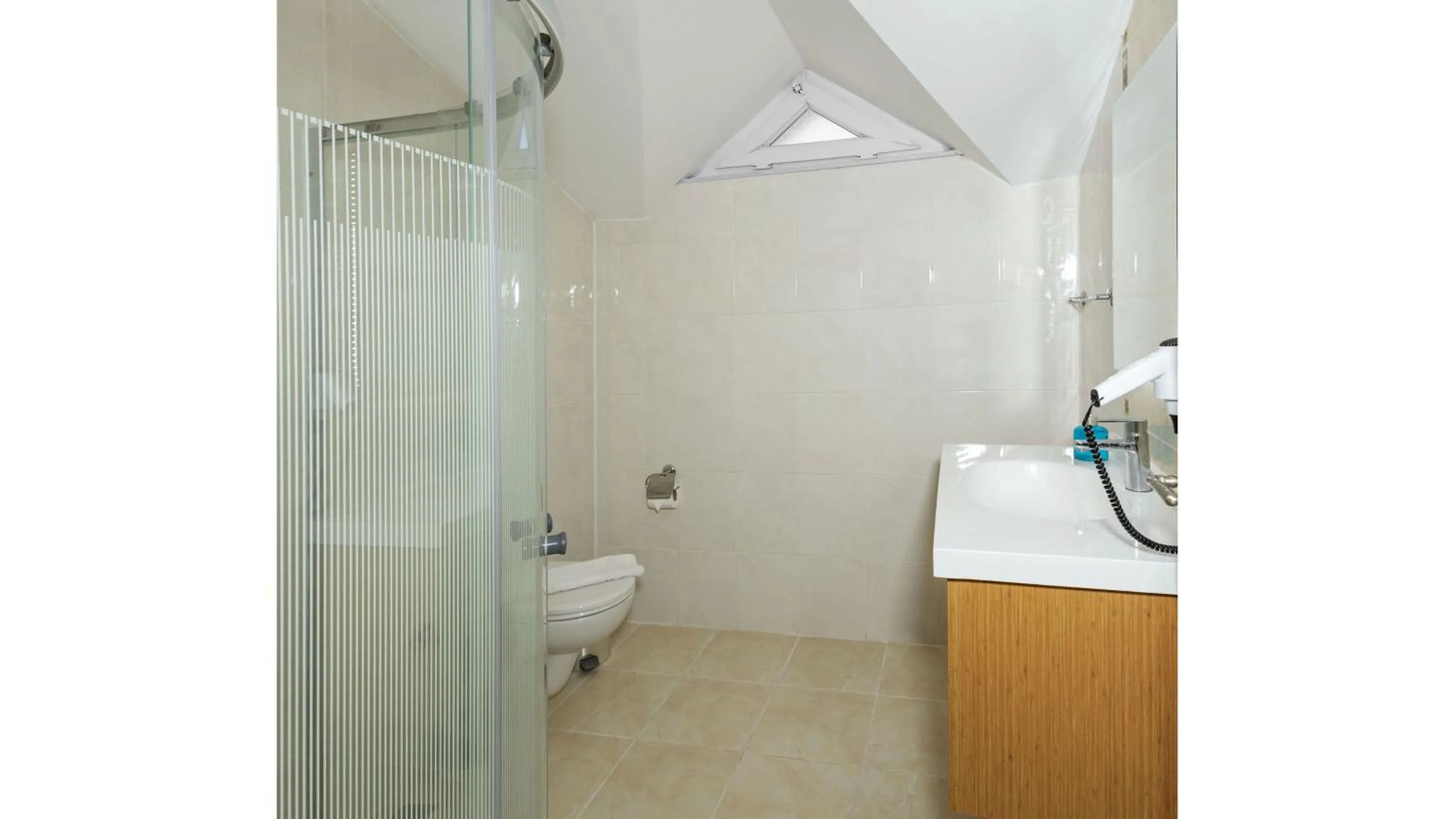 Bathroom in Kerem Apart Hotel