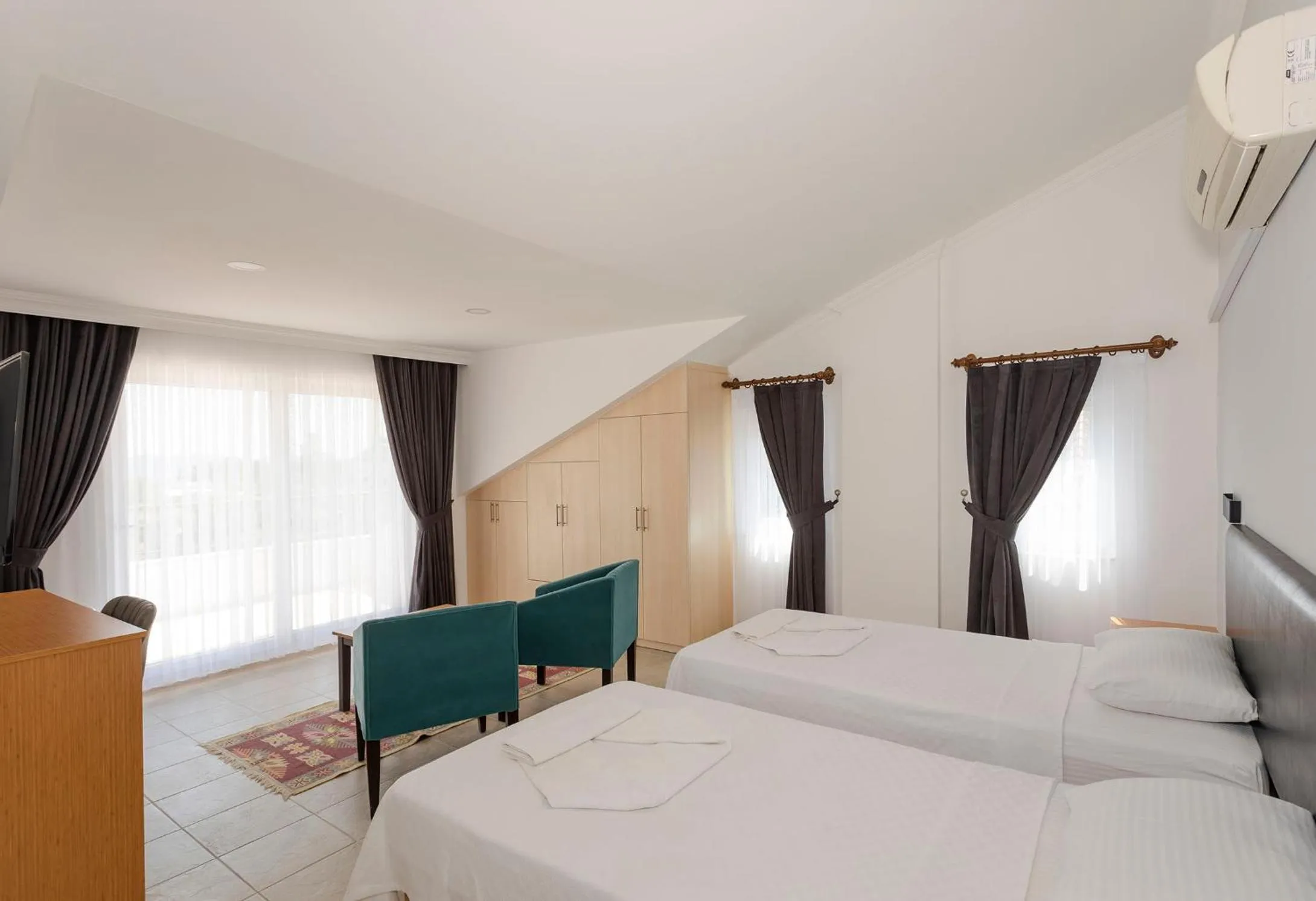 Photo of the whole room, Bed in Kerem Apart Hotel