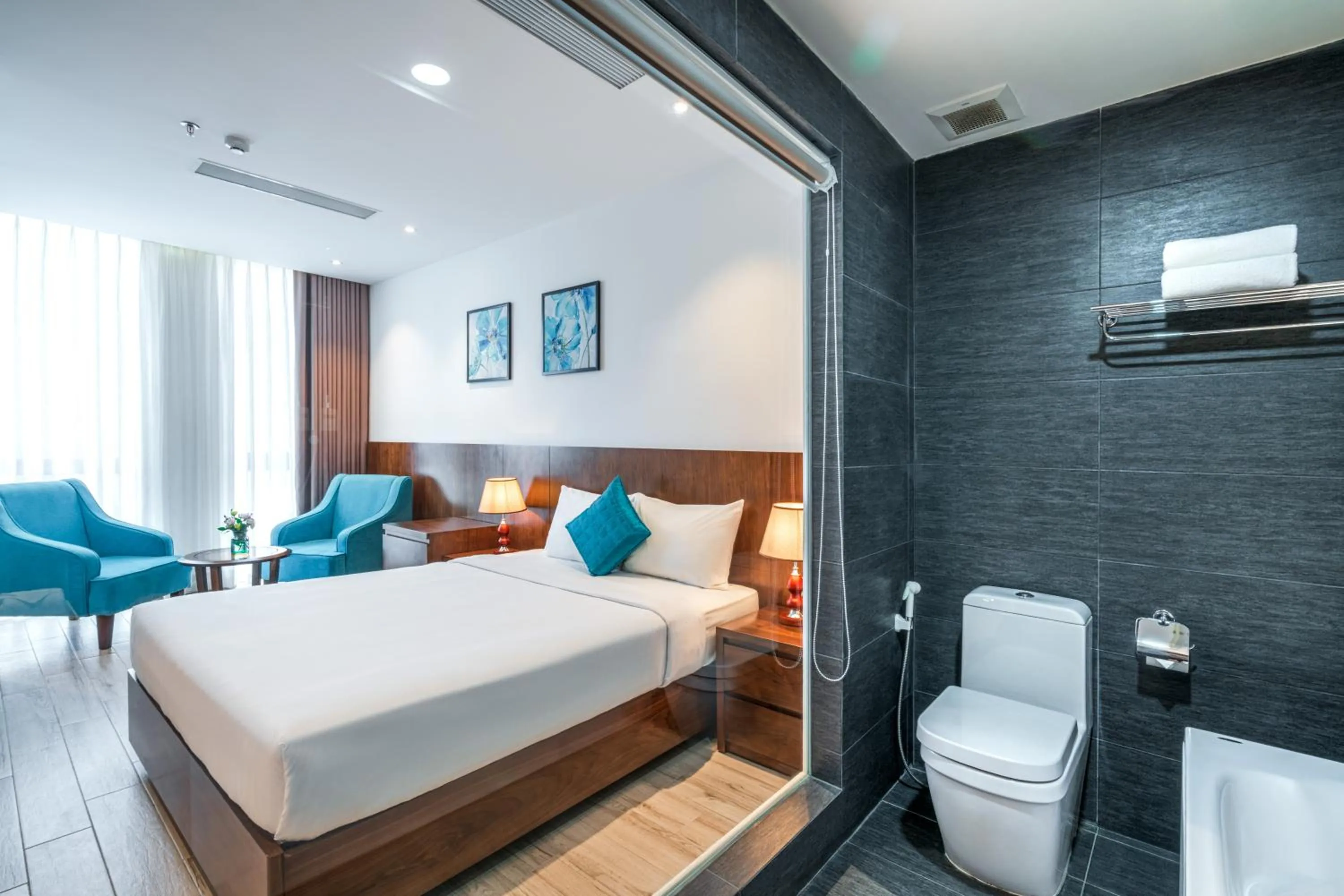 Photo of the whole room, Bed in Greenery Hotel