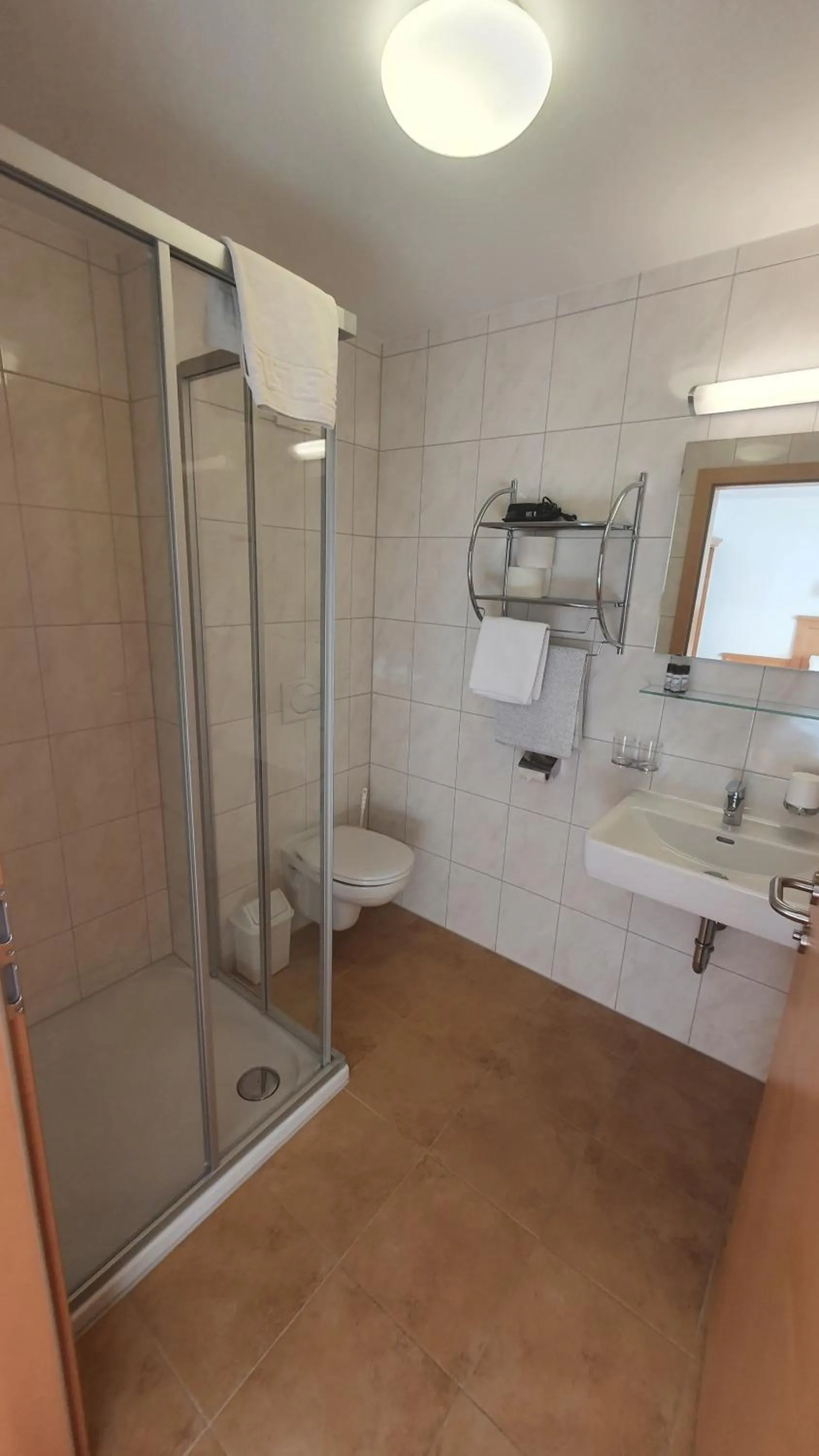 Shower in Hotel Garni Dorfblick