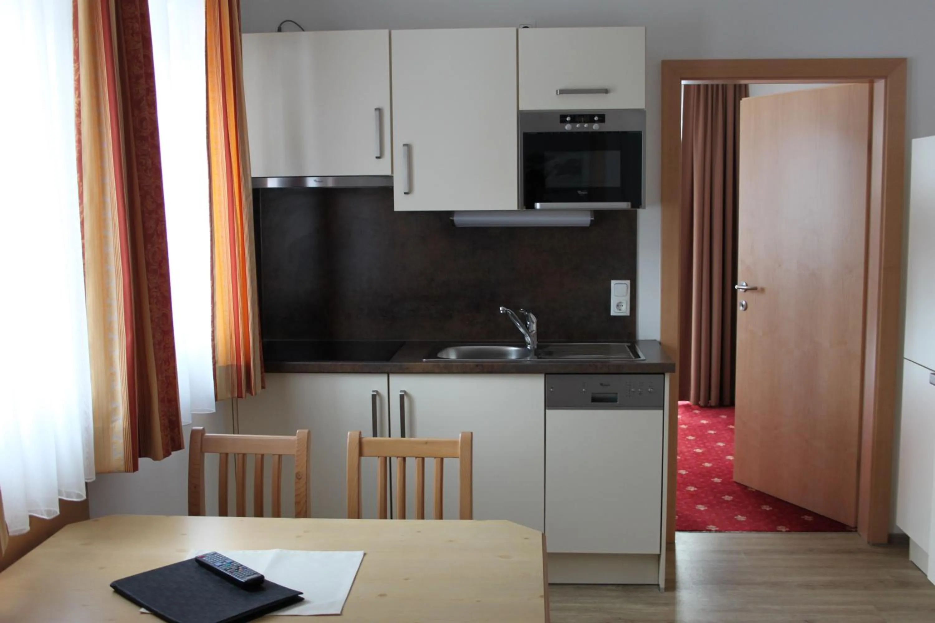 Kitchen or kitchenette in Hotel Garni Dorfblick