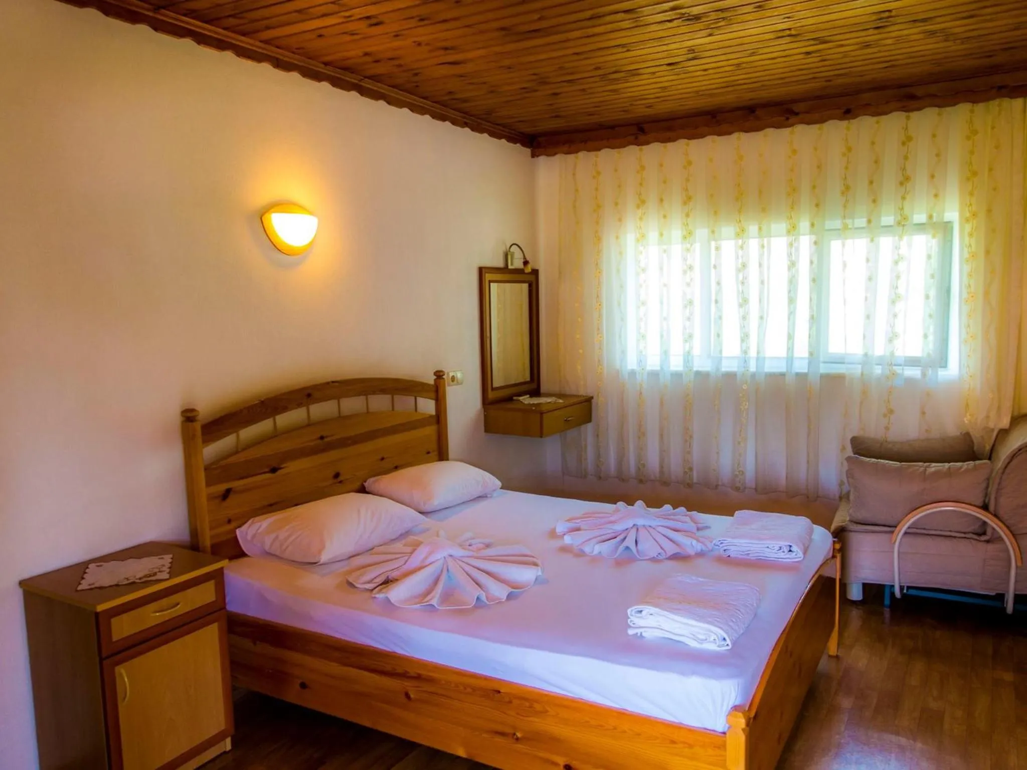 Photo of the whole room in Dalyan Pension