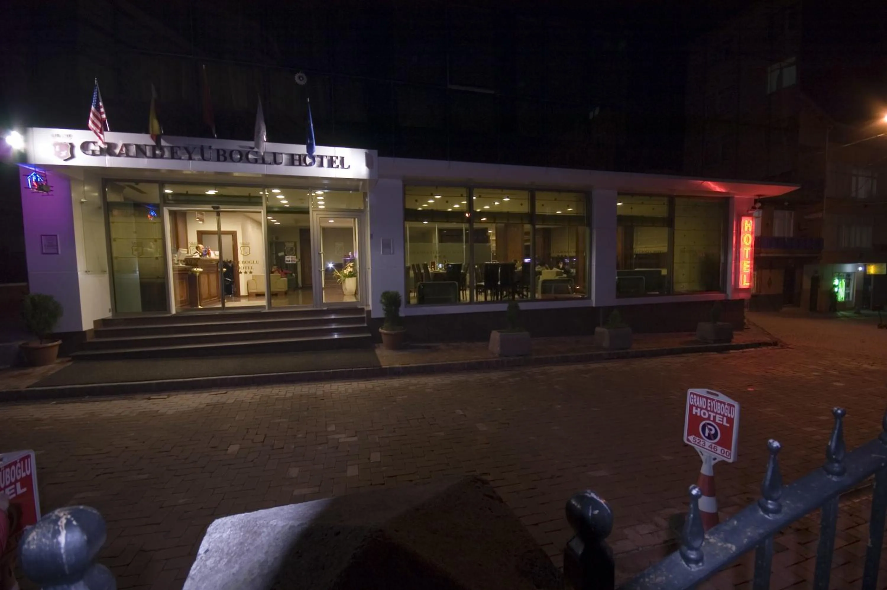 Facade/entrance in Grand Eyuboglu Hotel