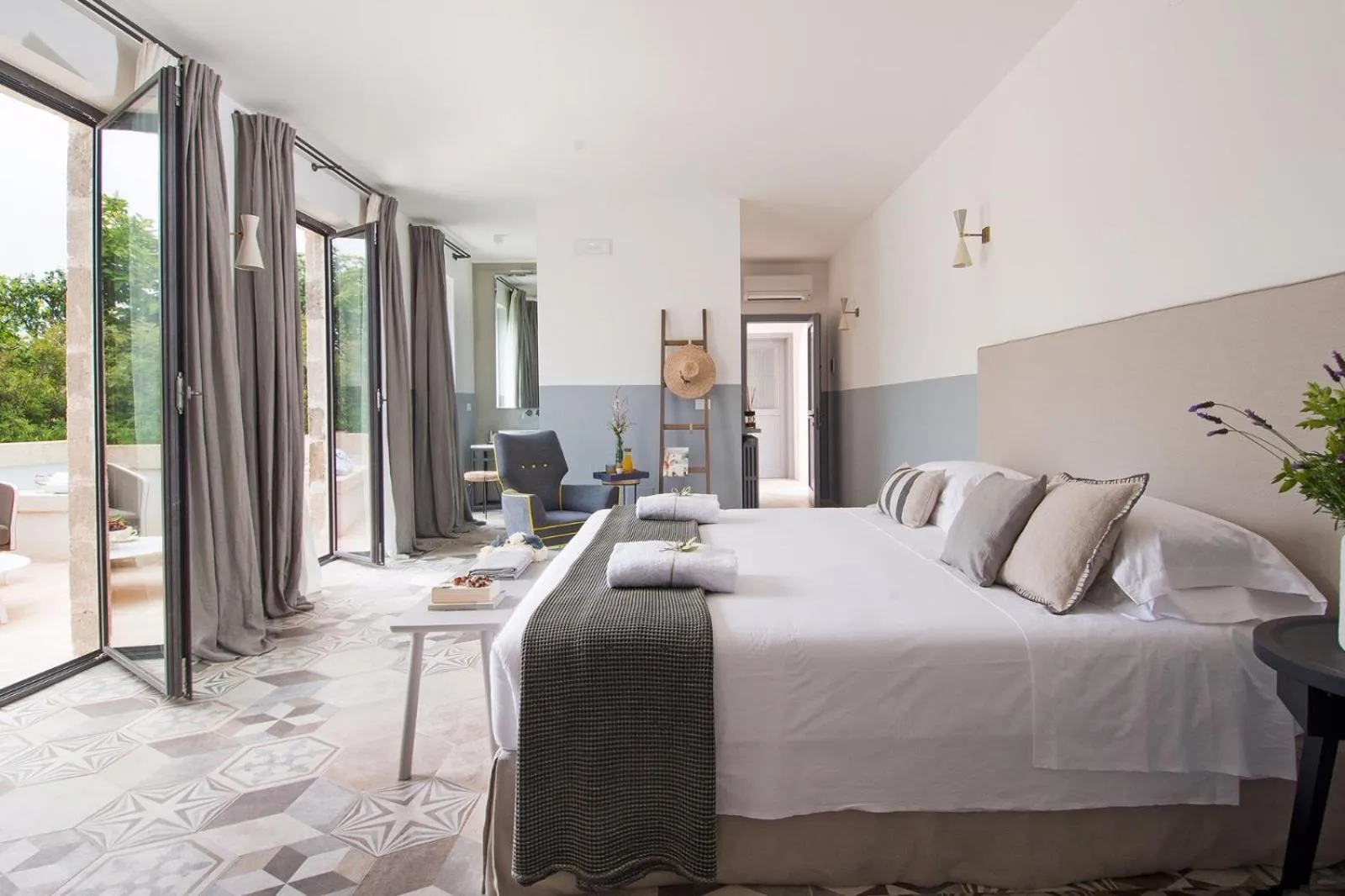 Photo of the whole room, Bed in Masseria San Giovanni - Epoca Collection