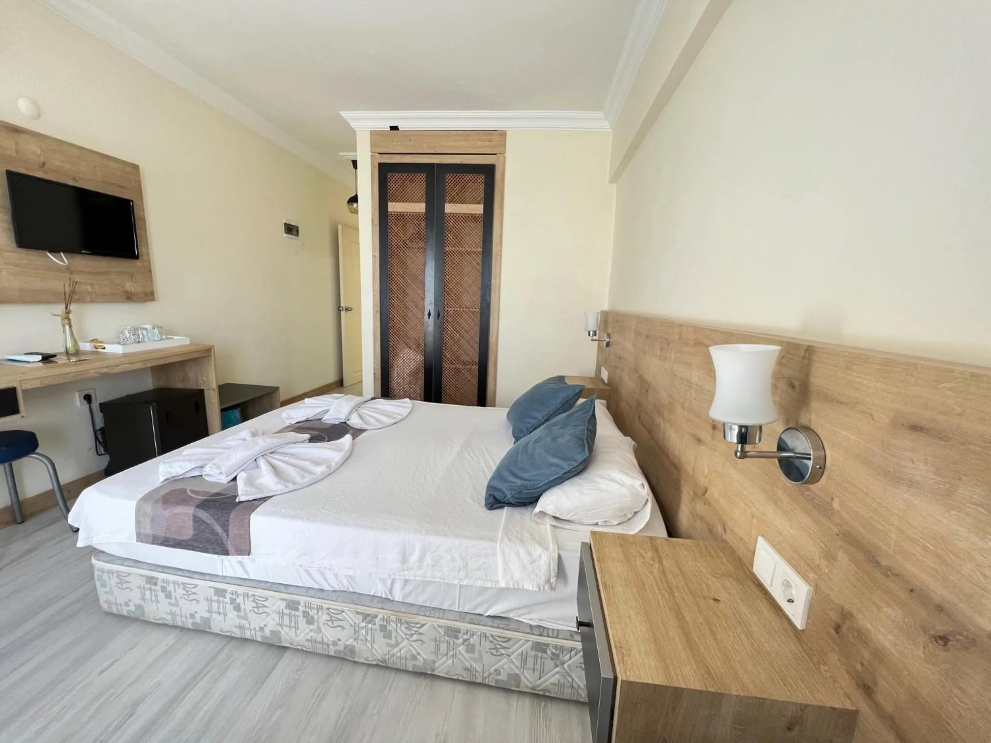 Bed in Ibrahim Bey Hotel