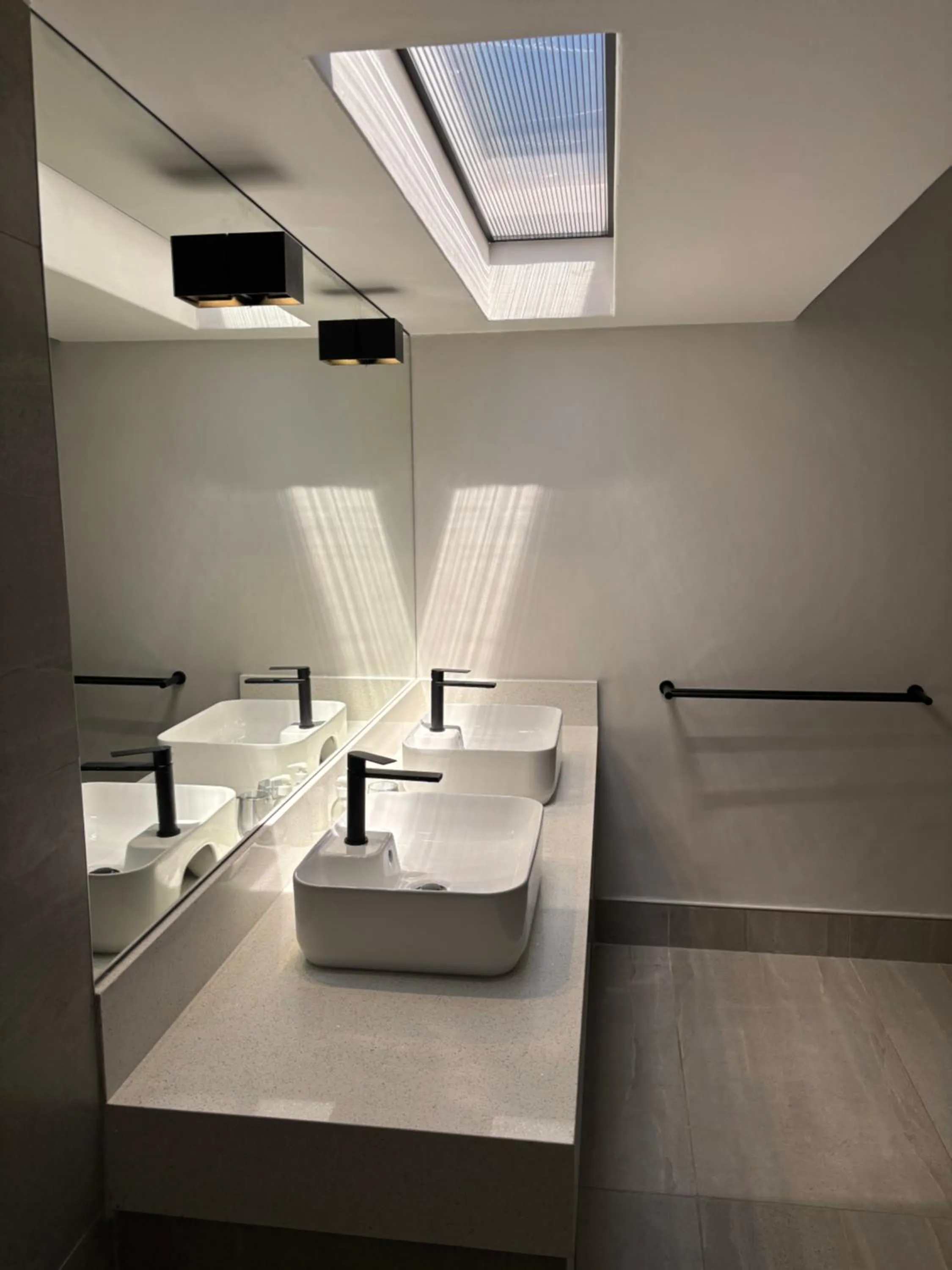 Bathroom in Dolphin Dunes Guesthouse