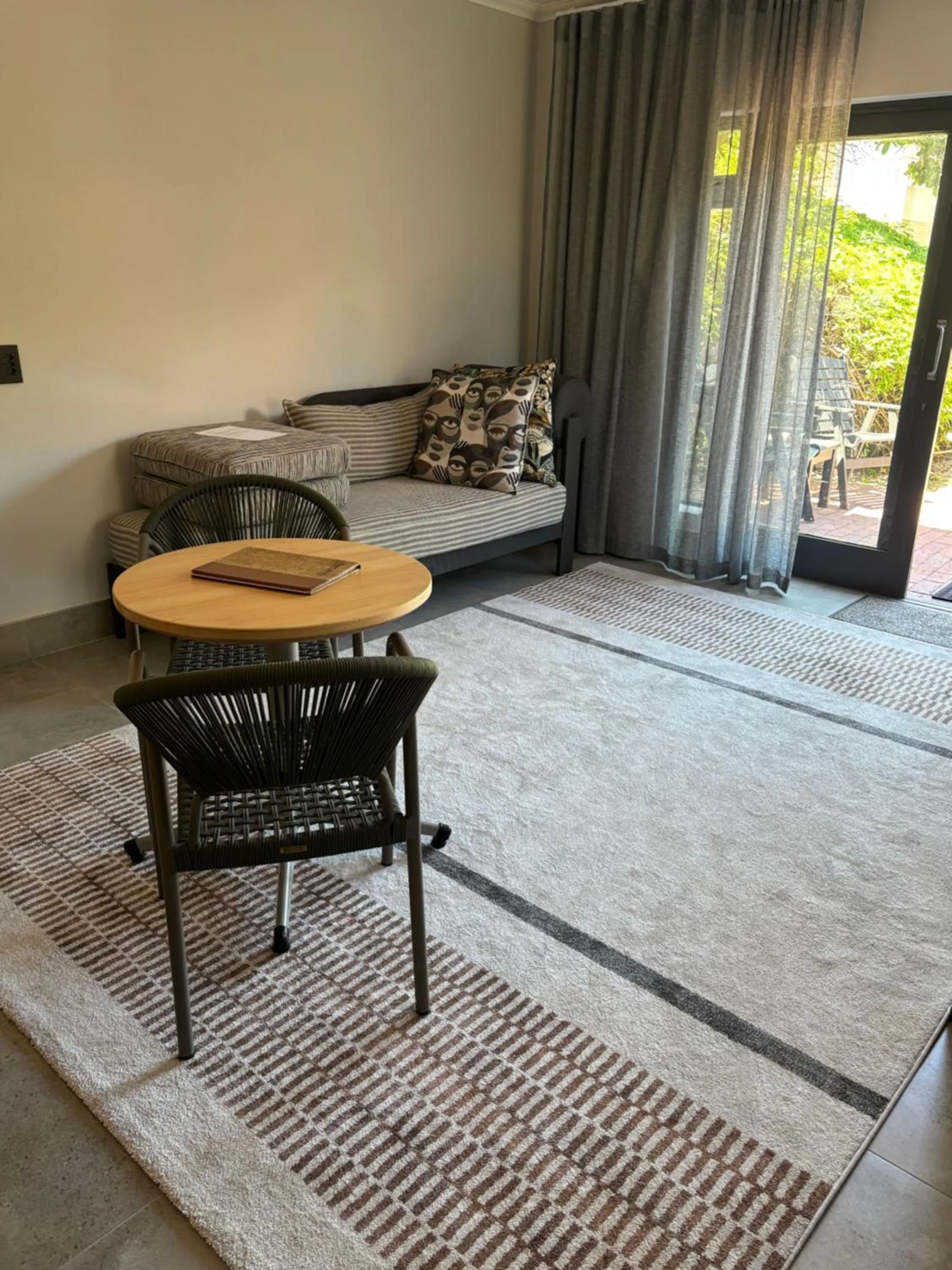 Dining area in Dolphin Dunes Guesthouse