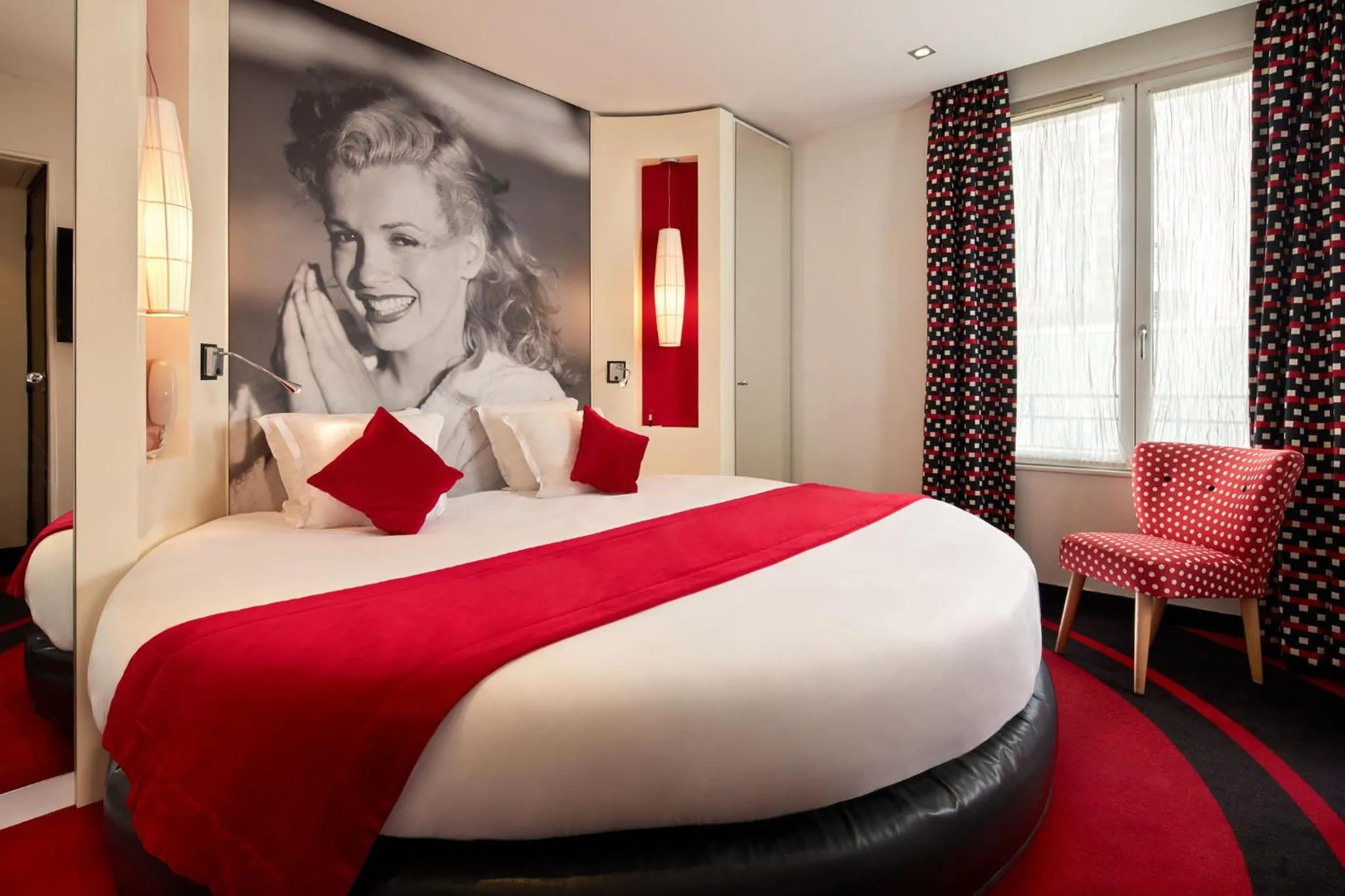 Bedroom, Bed in Platine Hotel