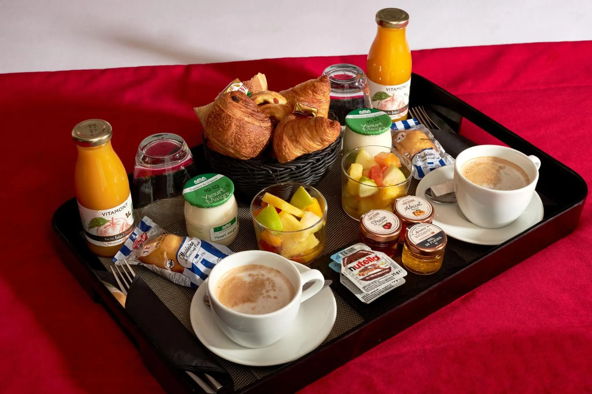 Continental breakfast in Platine Hotel