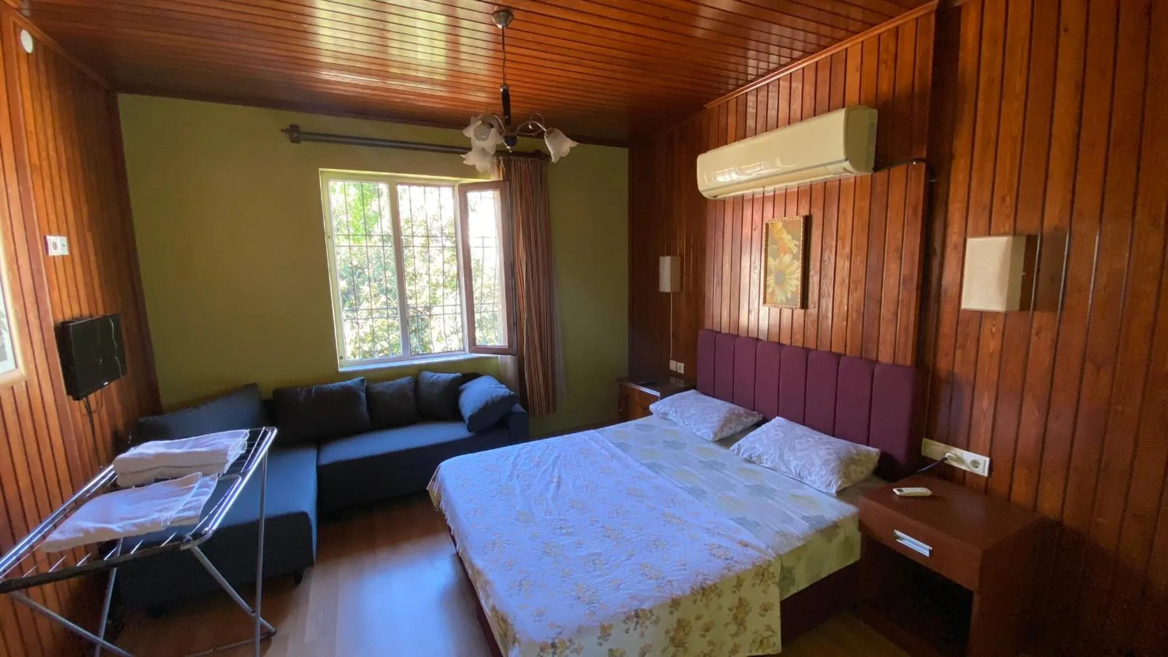 Bed in Camel Apartment