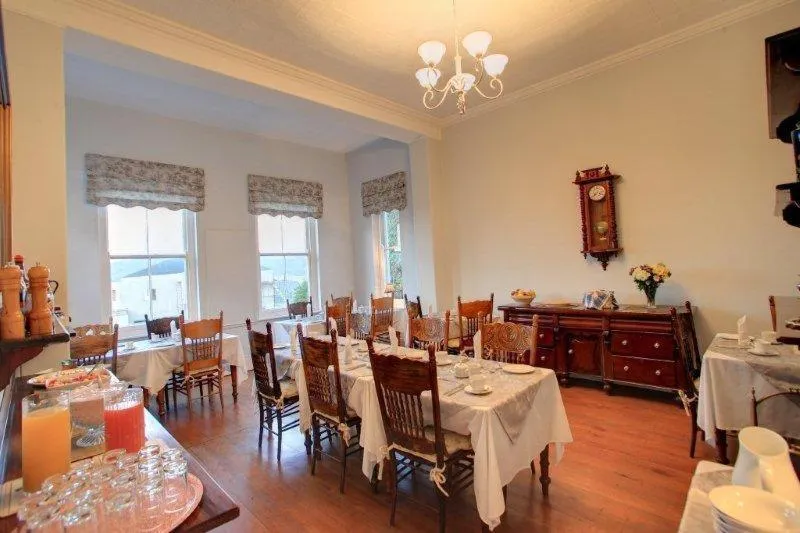 Restaurant/places to eat in Yellowwood Lodge