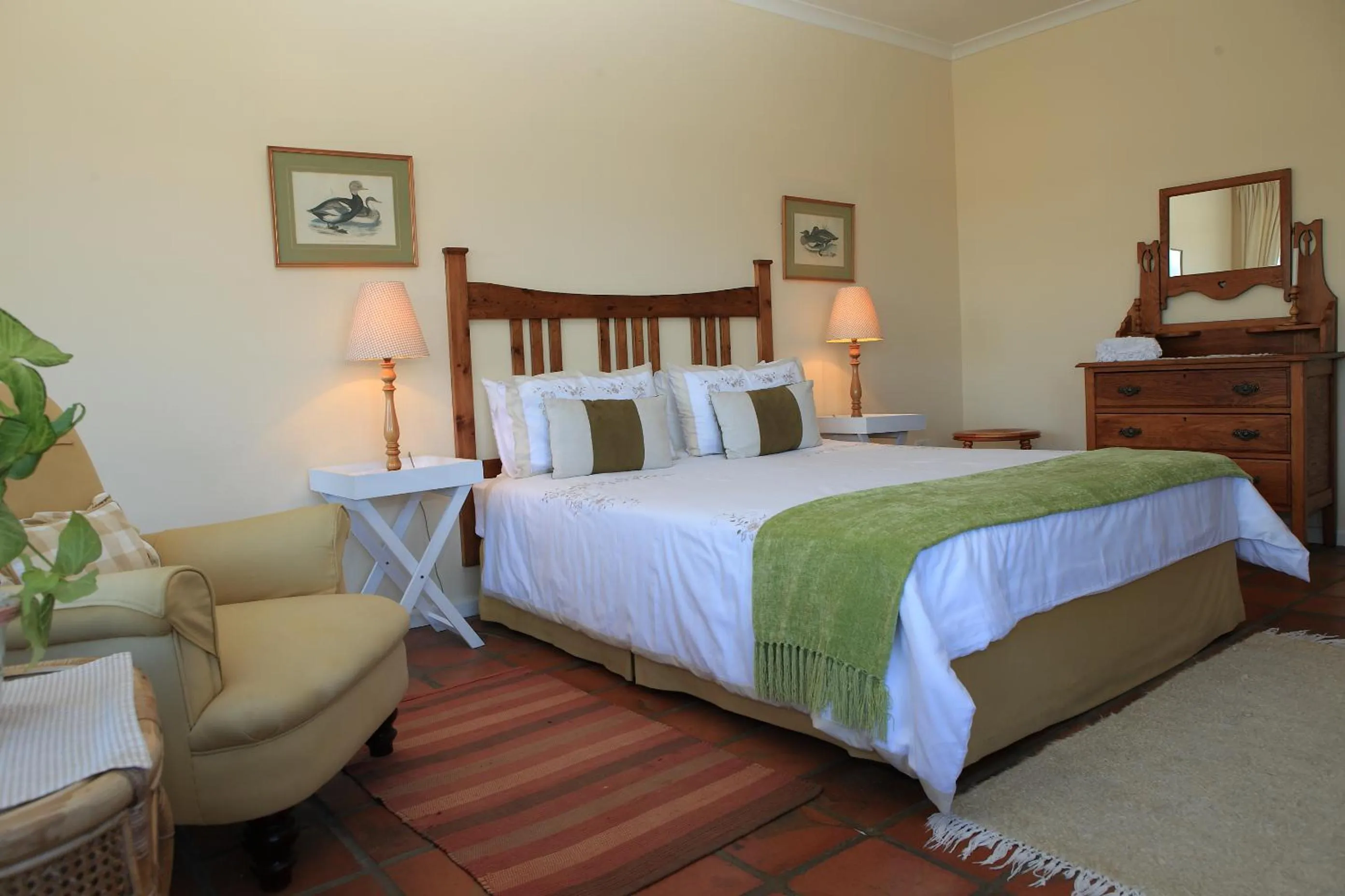 Bedroom, Bed in Yellowwood Lodge