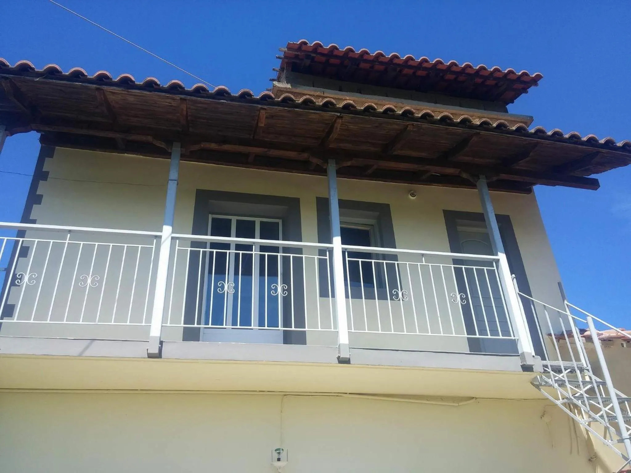 Property building in Taygetos