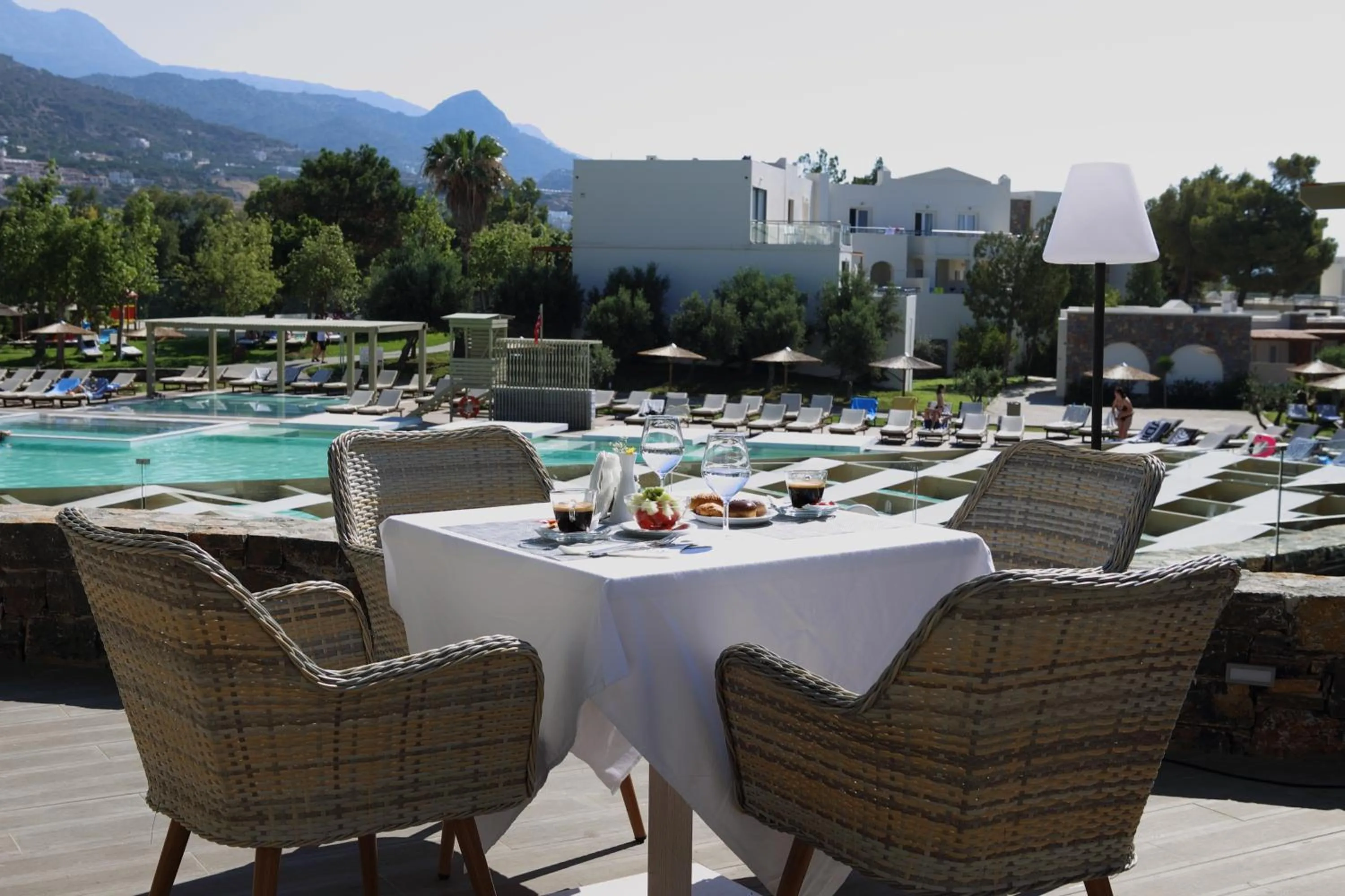 Restaurant/places to eat in Almyra Resort