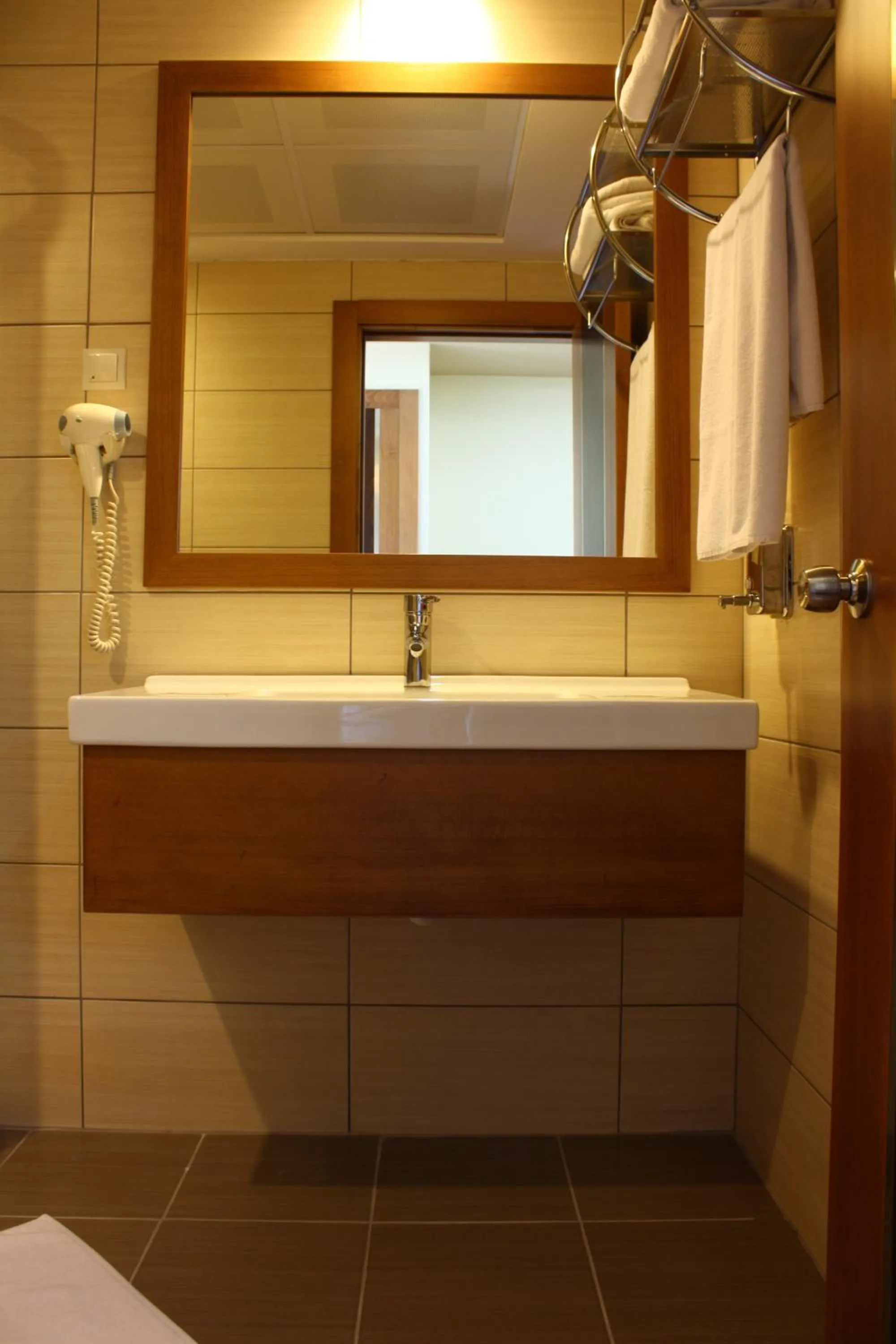 Photo of the whole room in Berksoy Hotel