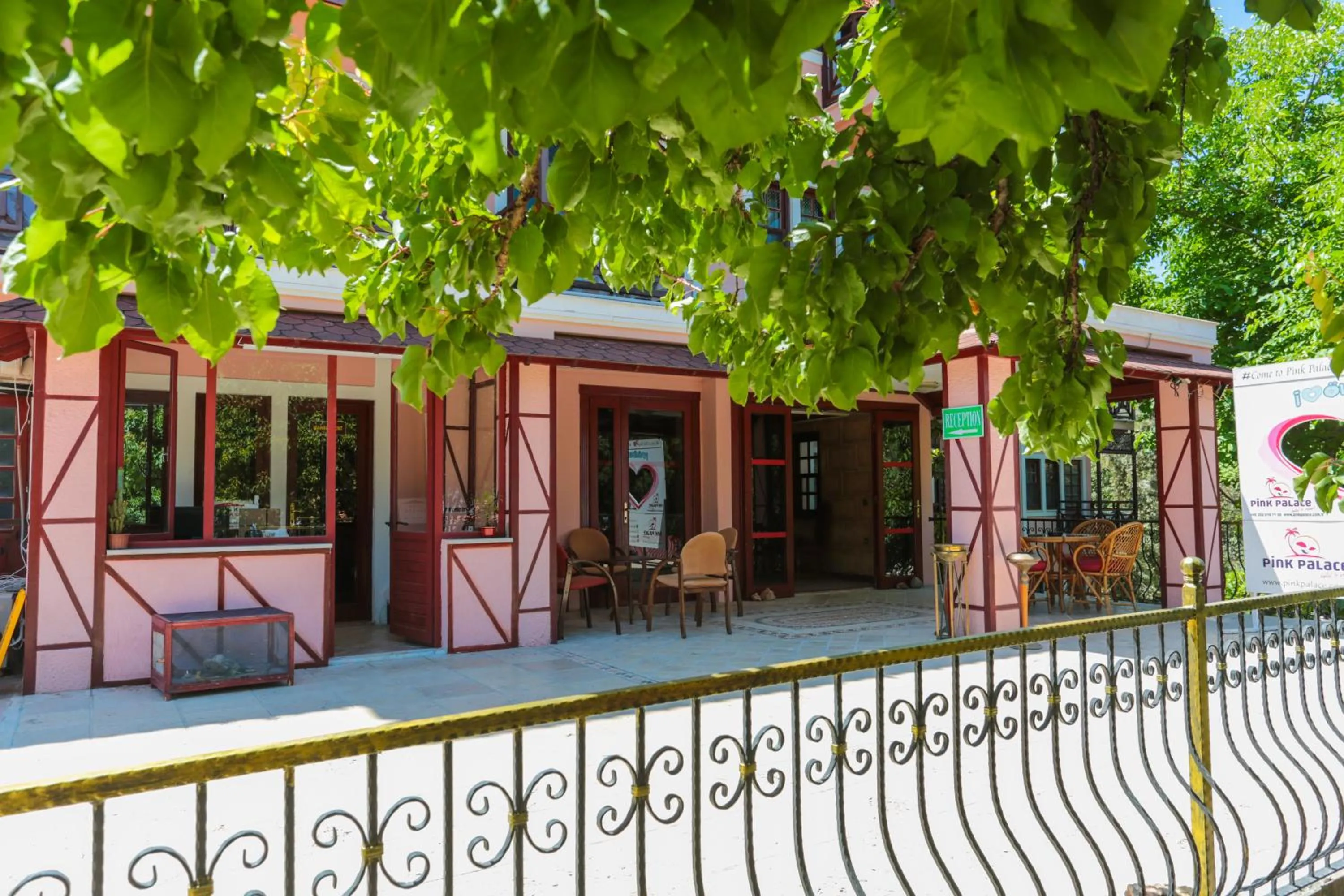 Facade/entrance in Club Pink Palace Hotel
