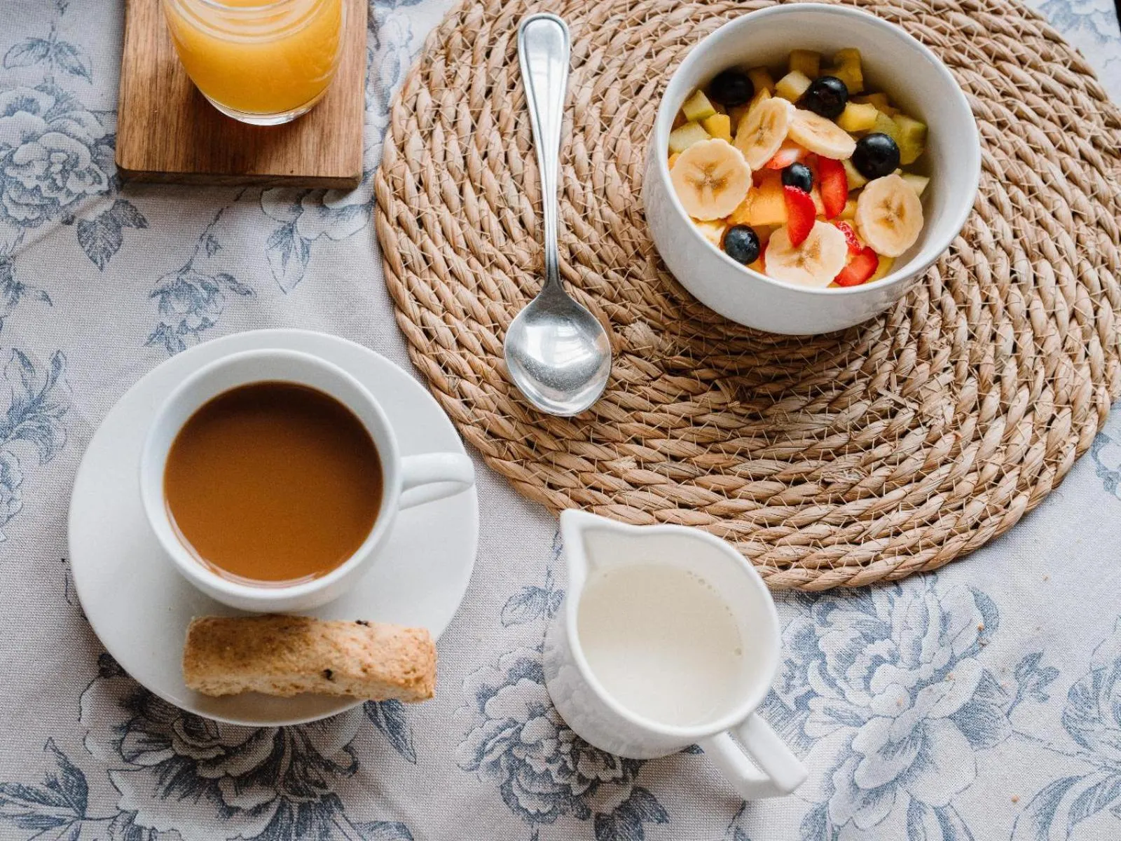 Dining area in Harewood Lodge