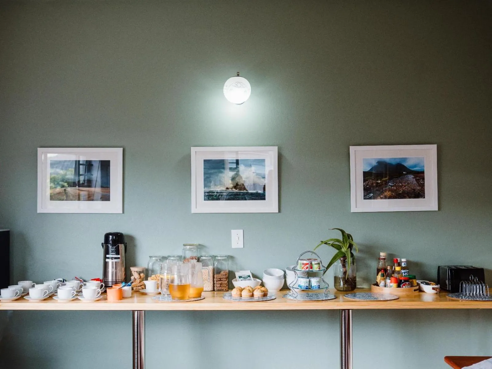 Dining area in Harewood Lodge