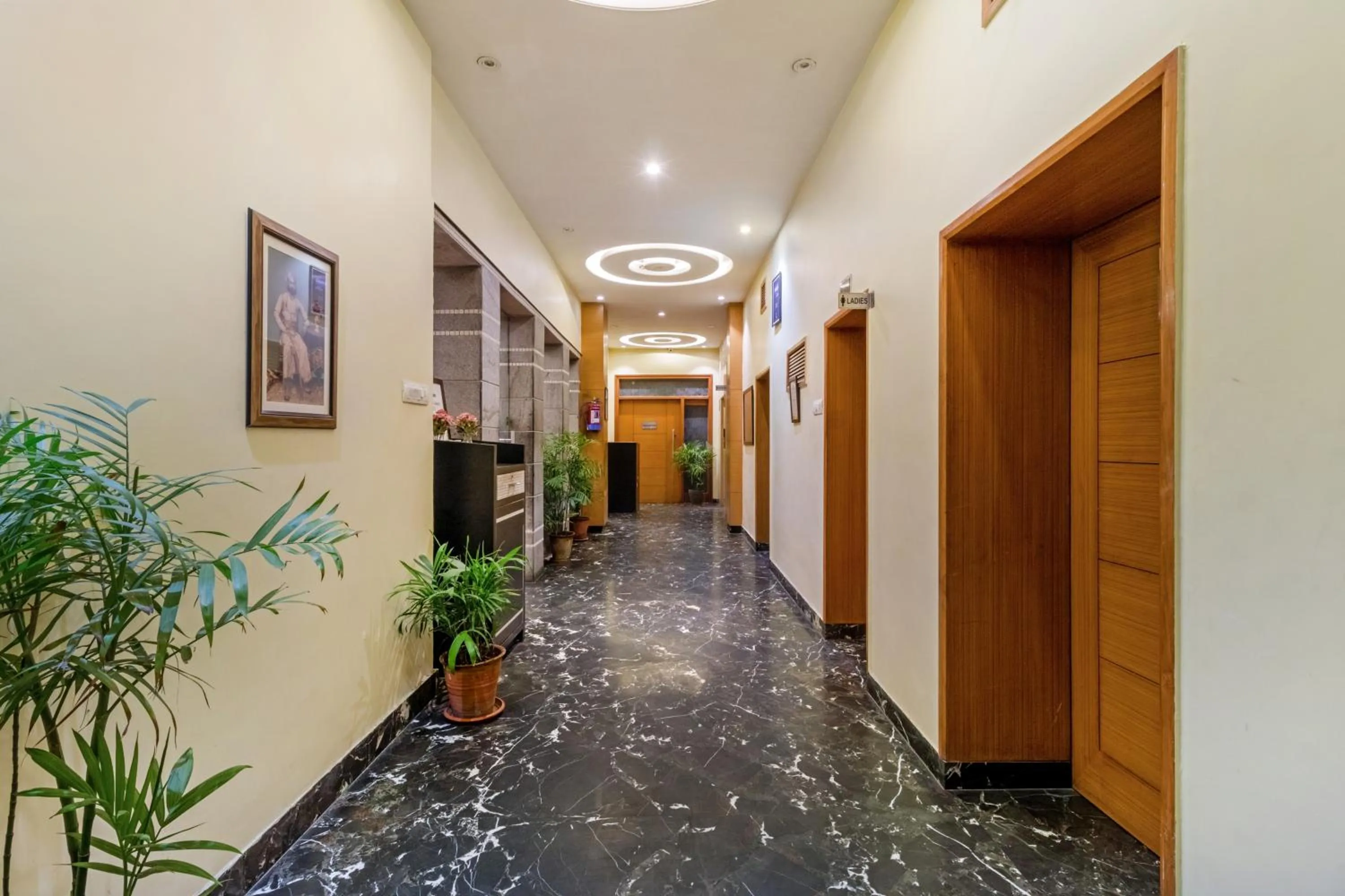 Lobby or reception in Treebo Natraj - Jaipur