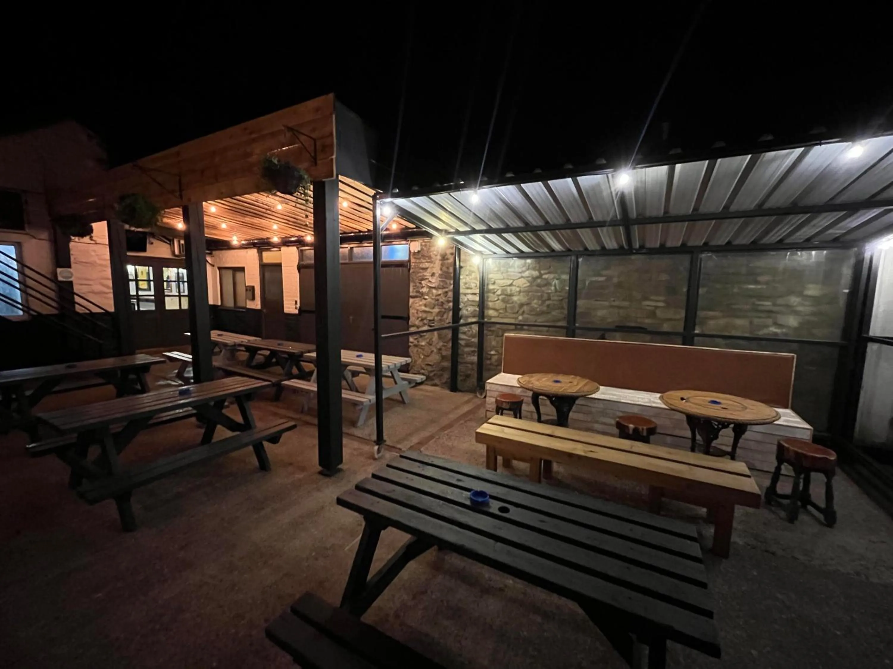 Patio in Plas Coch Hotel Ltd