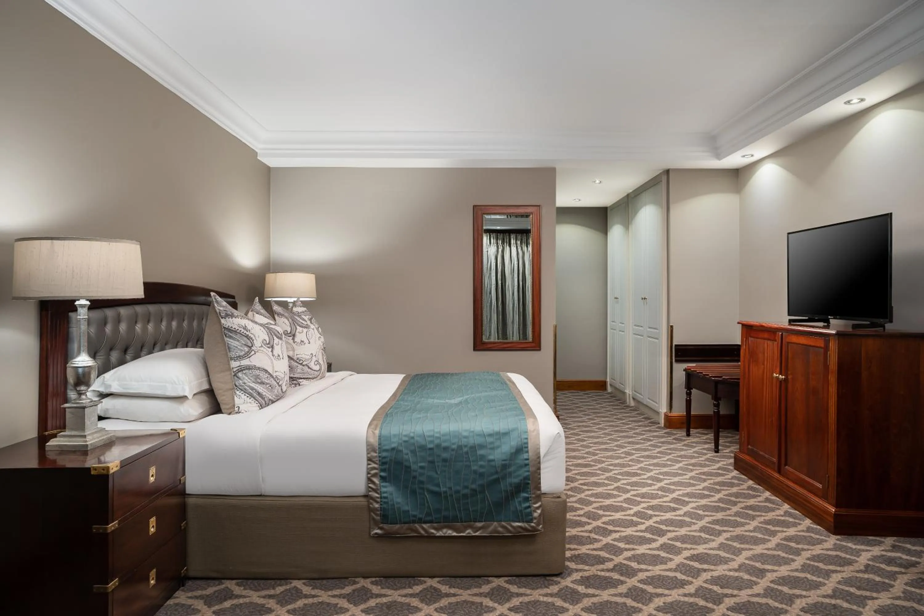 Bed in Premier Hotel Quatermain