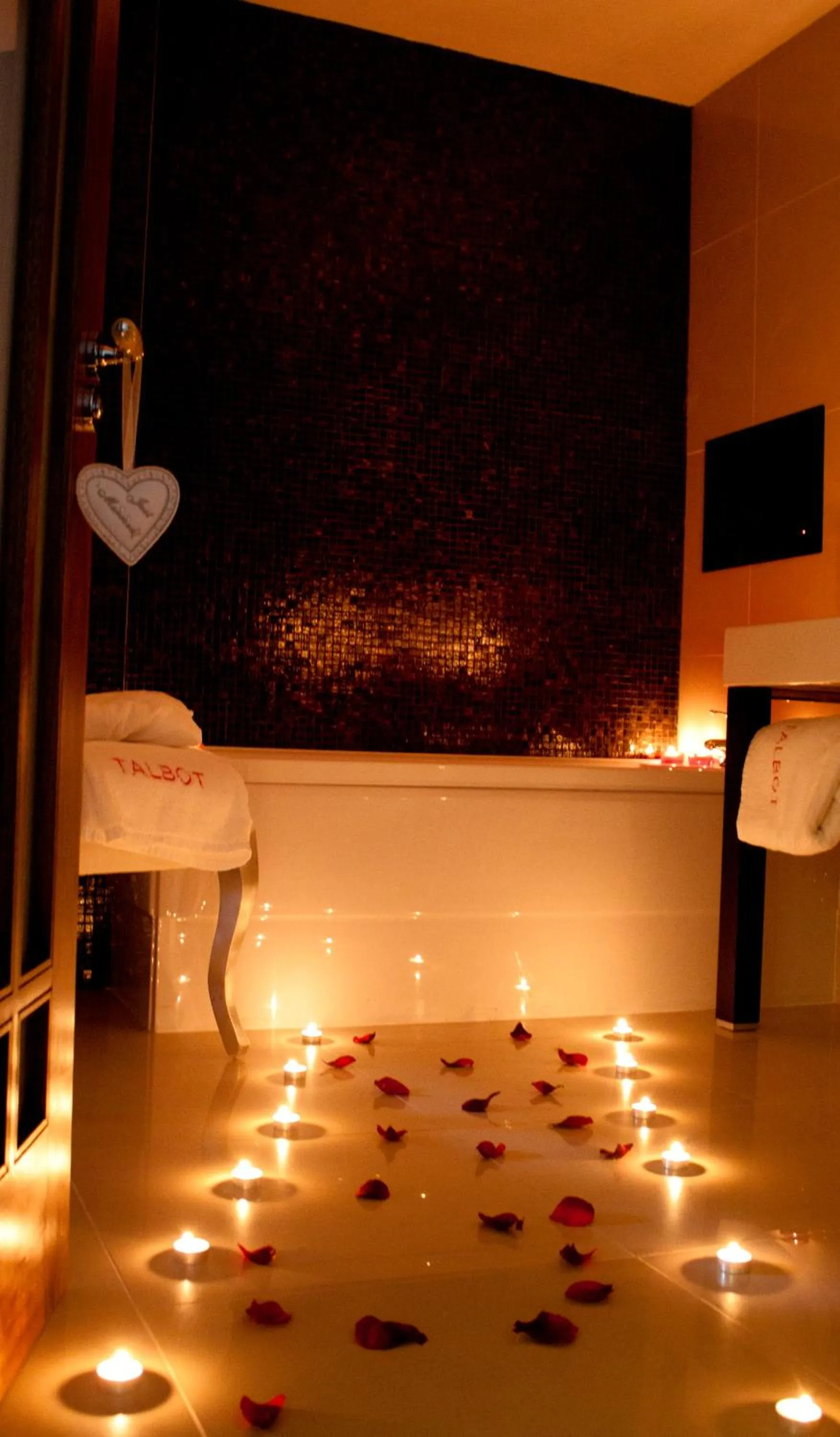 Bedroom in The Talbot Hotel