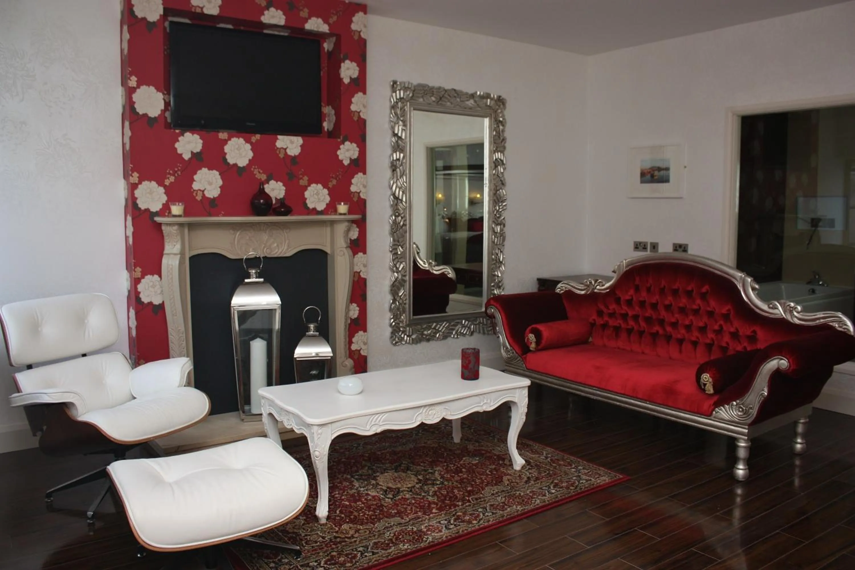 Living room in The Talbot Hotel