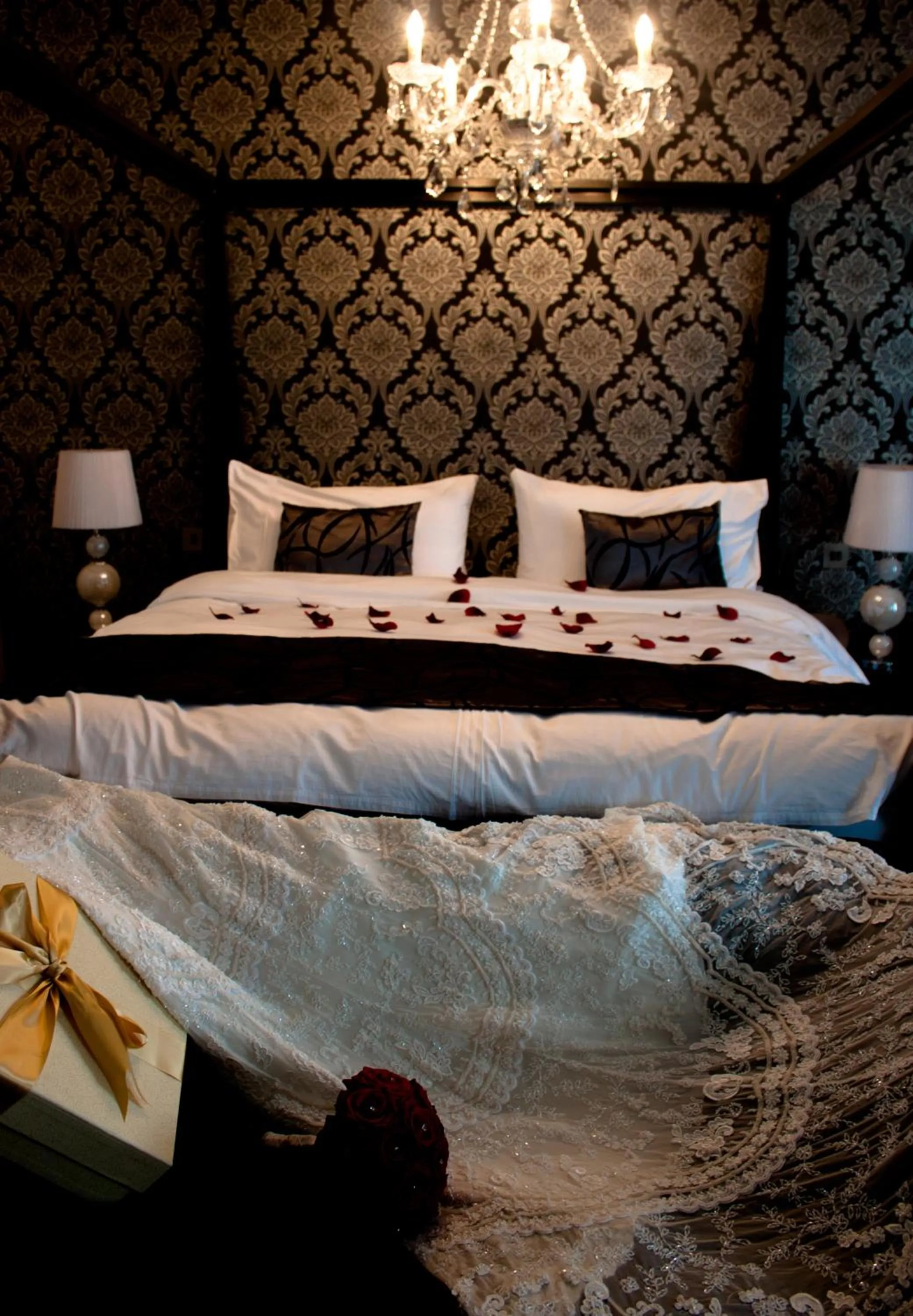 Bed in The Talbot Hotel