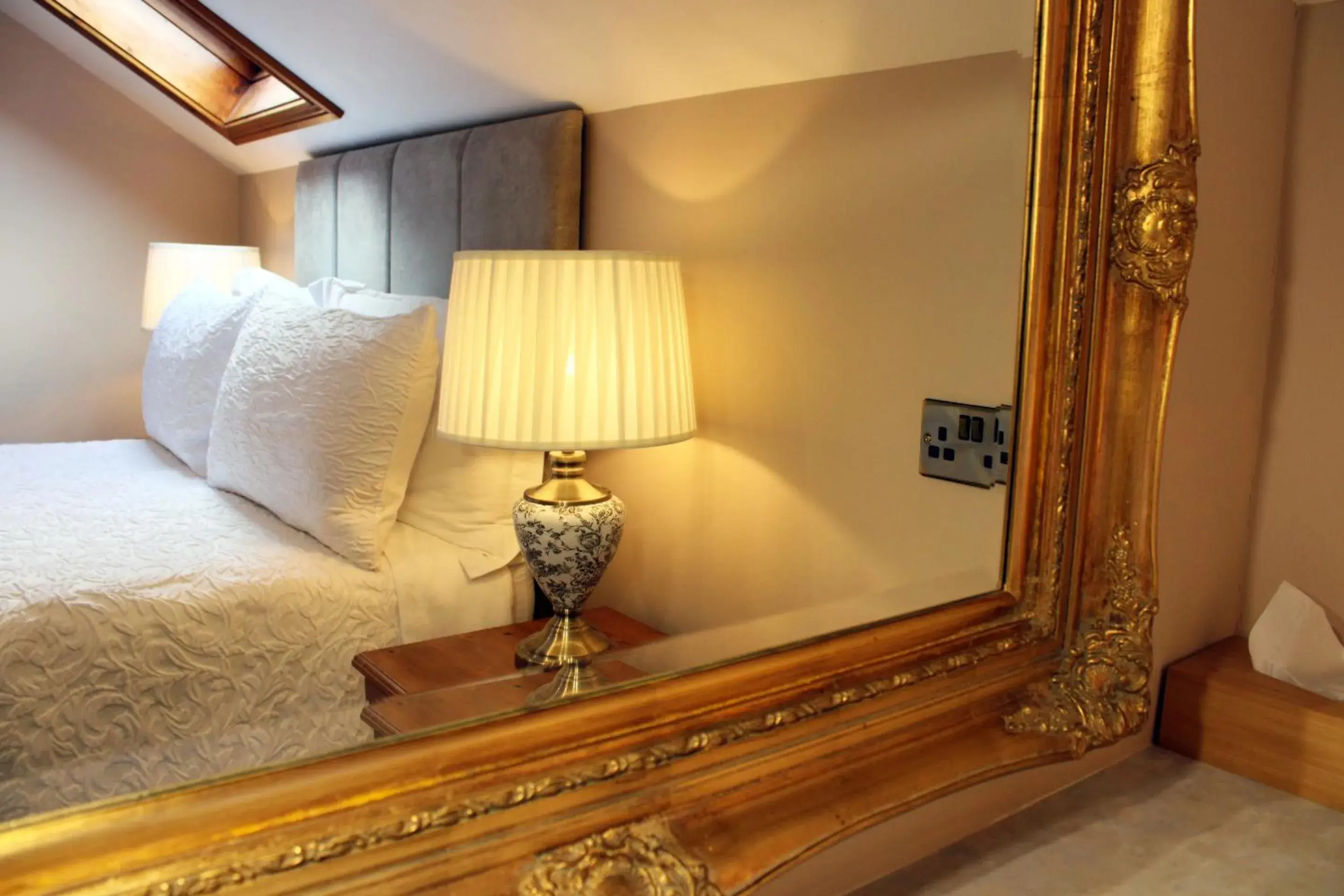 Economy Double Room - single occupancy in Carnalbanagh House Economy Double Room - single occupancy in Carnalbanagh House