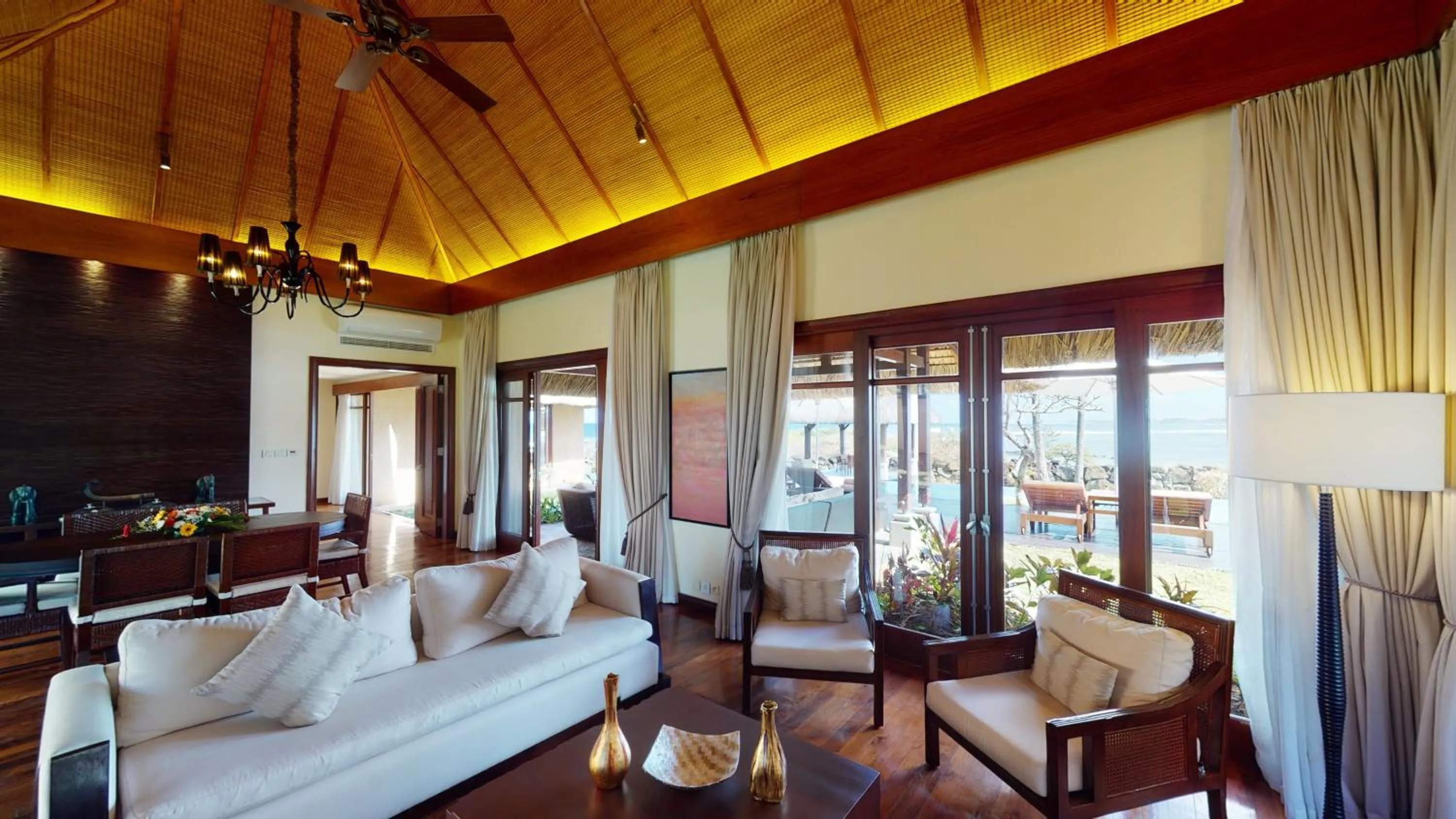 Living room in Shanti Maurice Resort & Spa