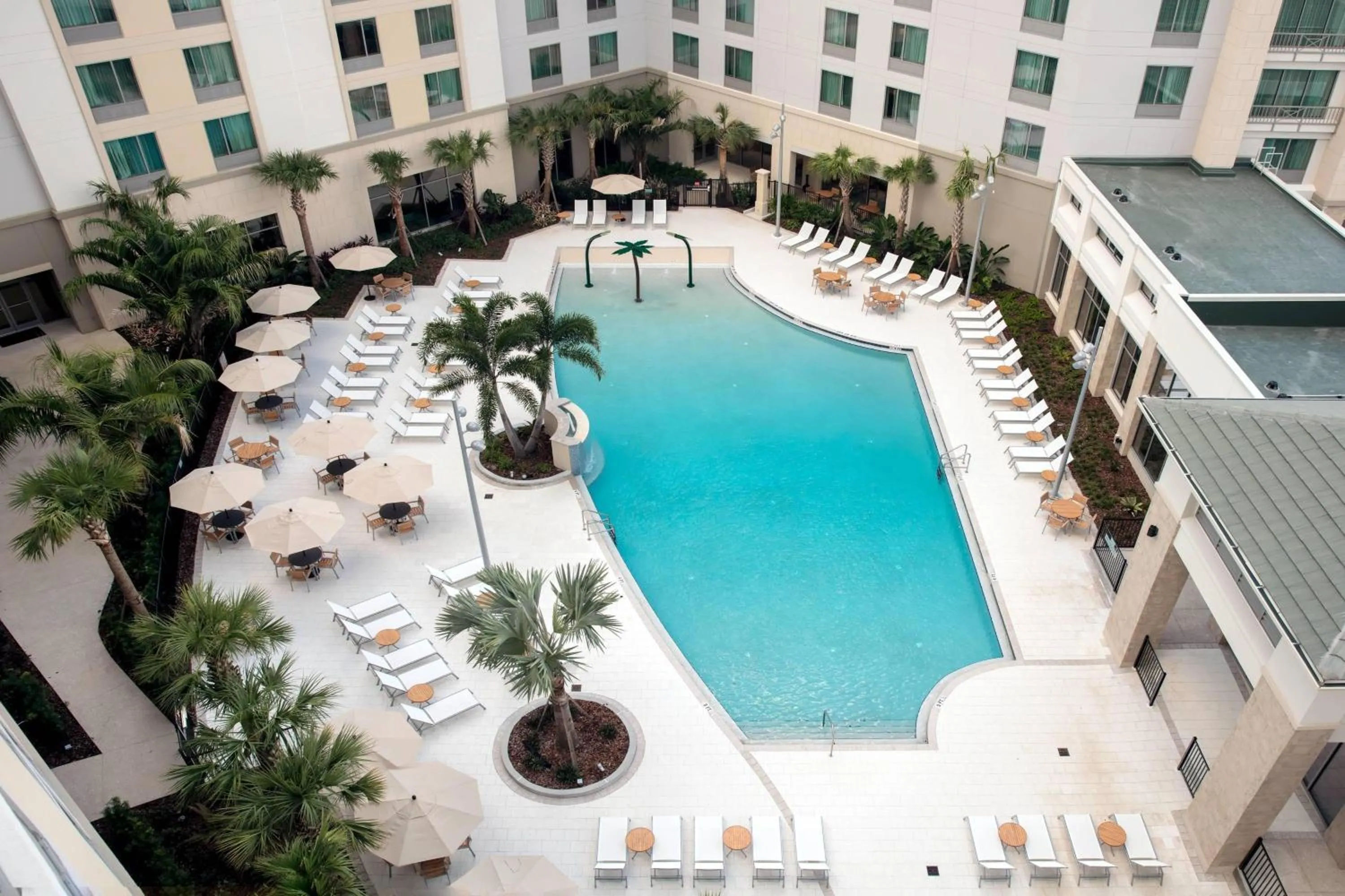 Swimming pool in SpringHill Suites by Marriott Orlando Theme Parks Lake Buena Vista