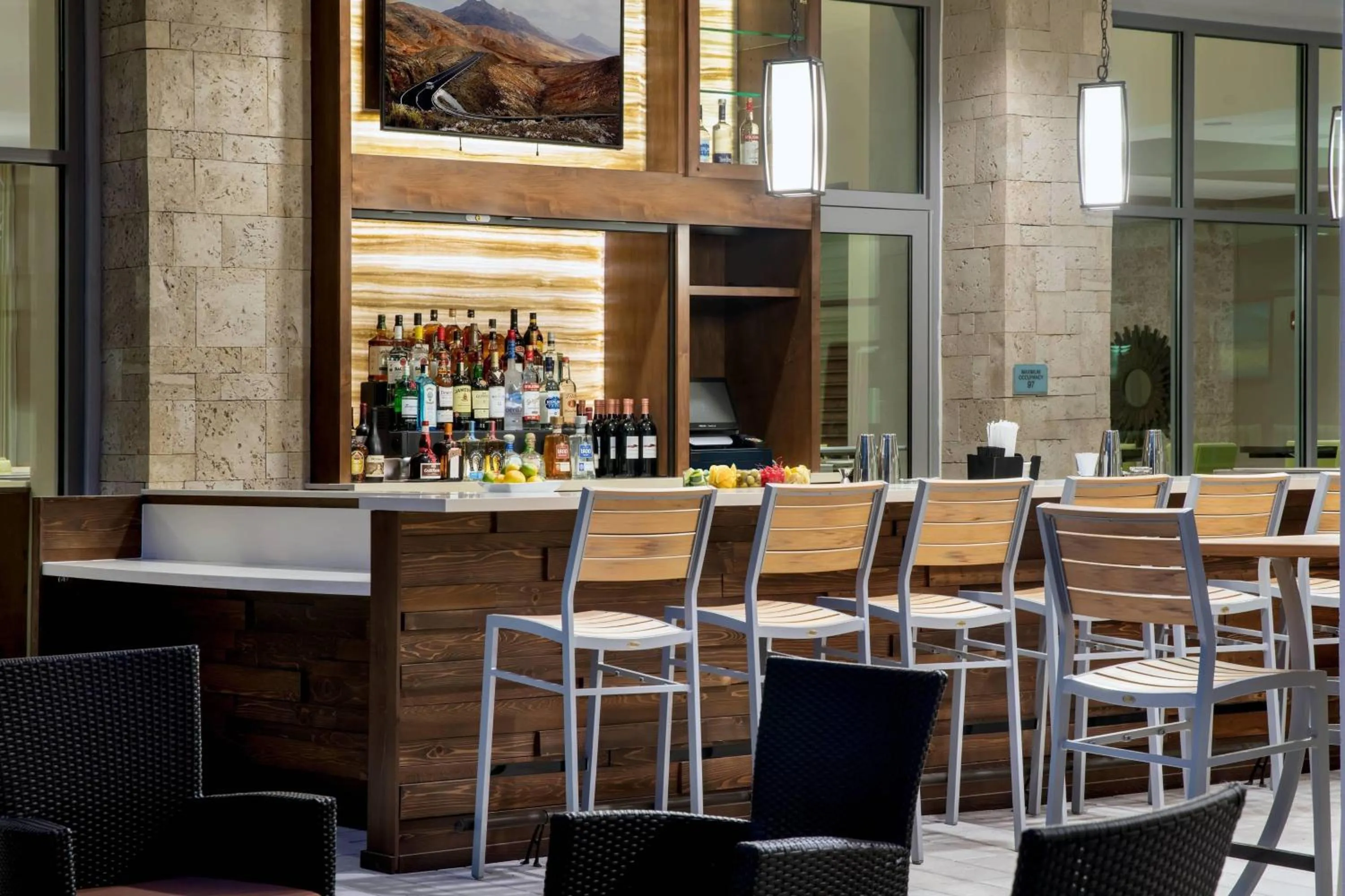 Lounge or bar in SpringHill Suites by Marriott Orlando Theme Parks Lake Buena Vista