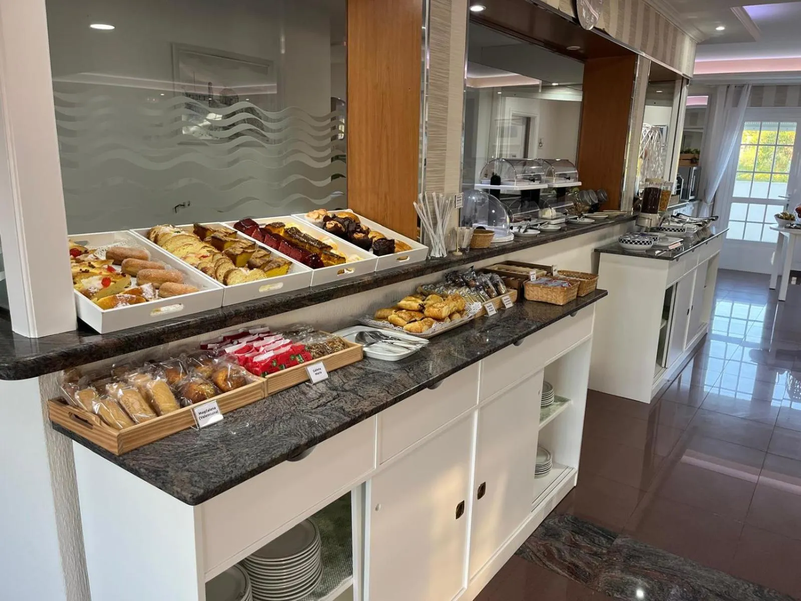Buffet breakfast in Hotel Nuevo Lanzada