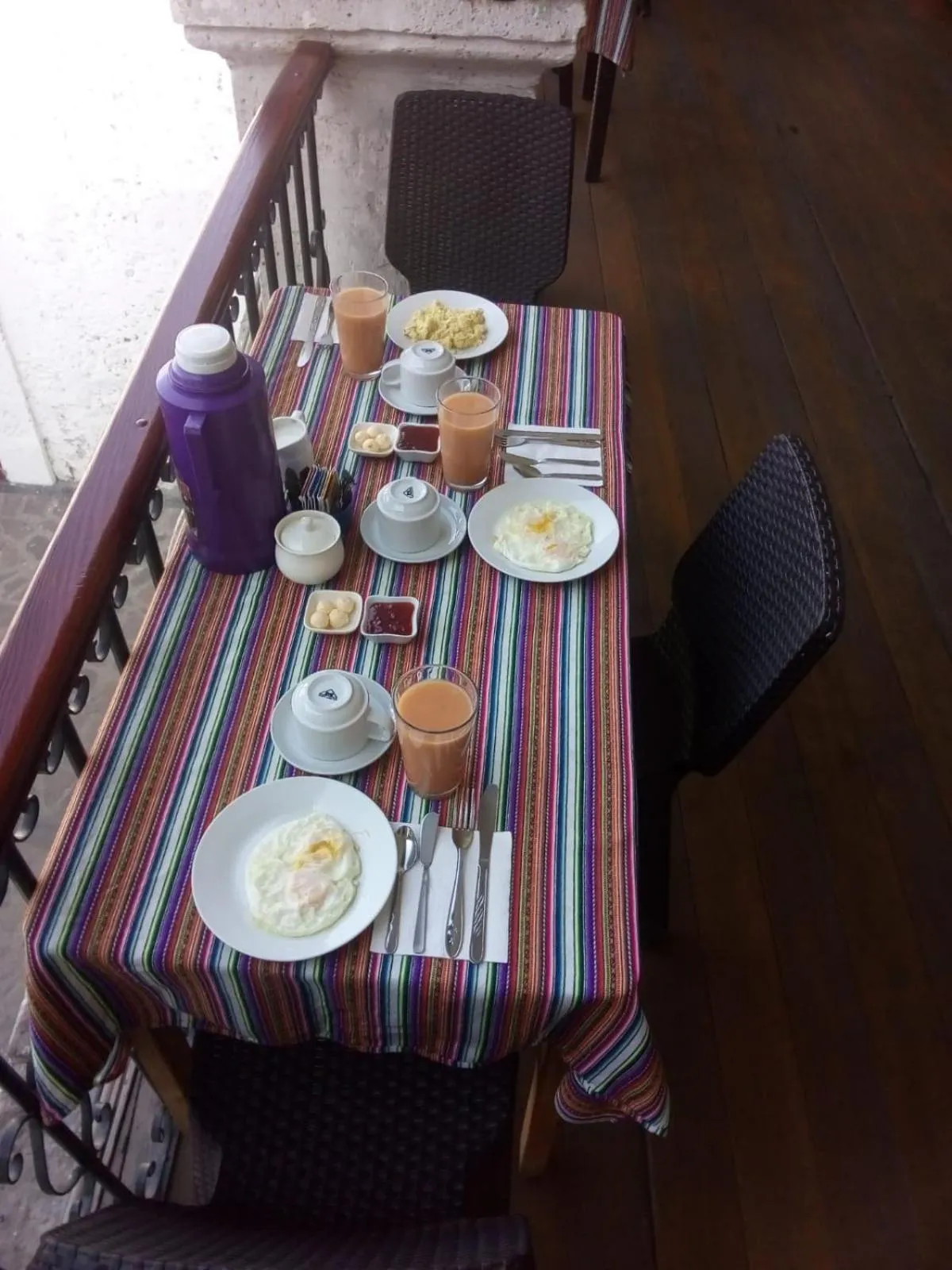 Breakfast in Misti Hostel B&B