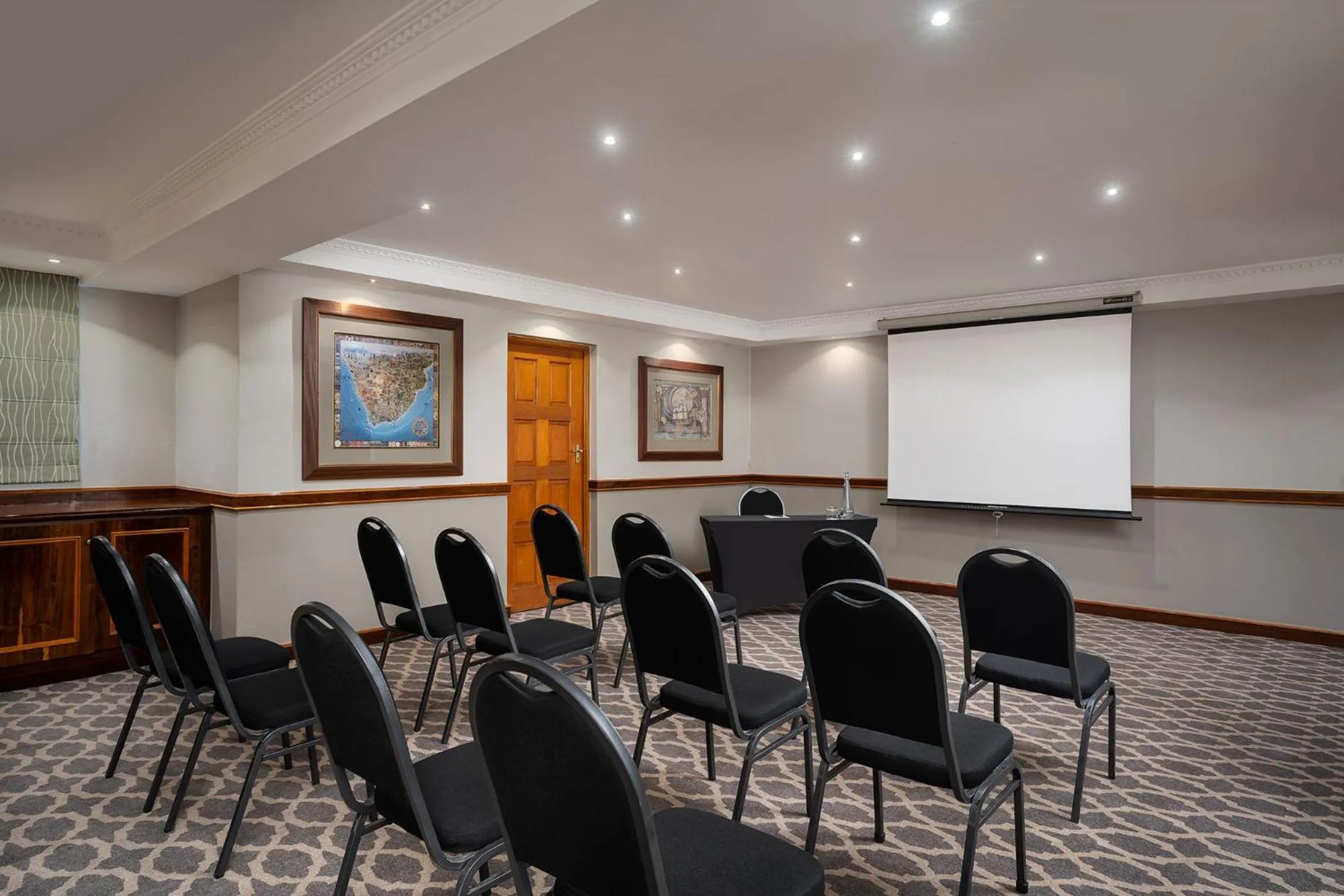 Meeting/conference room in Premier Hotel Falstaff