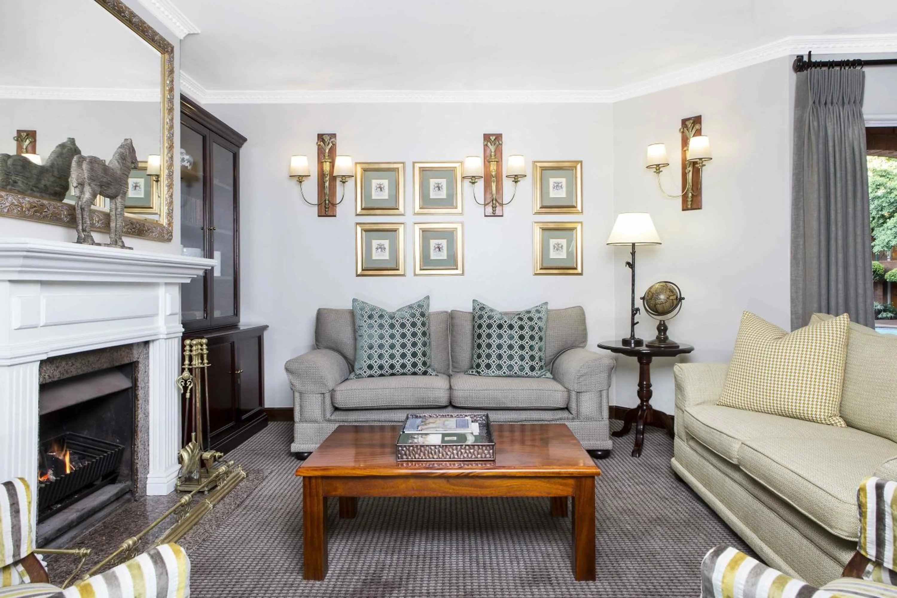 Lounge or bar in Premier Hotel Falstaff