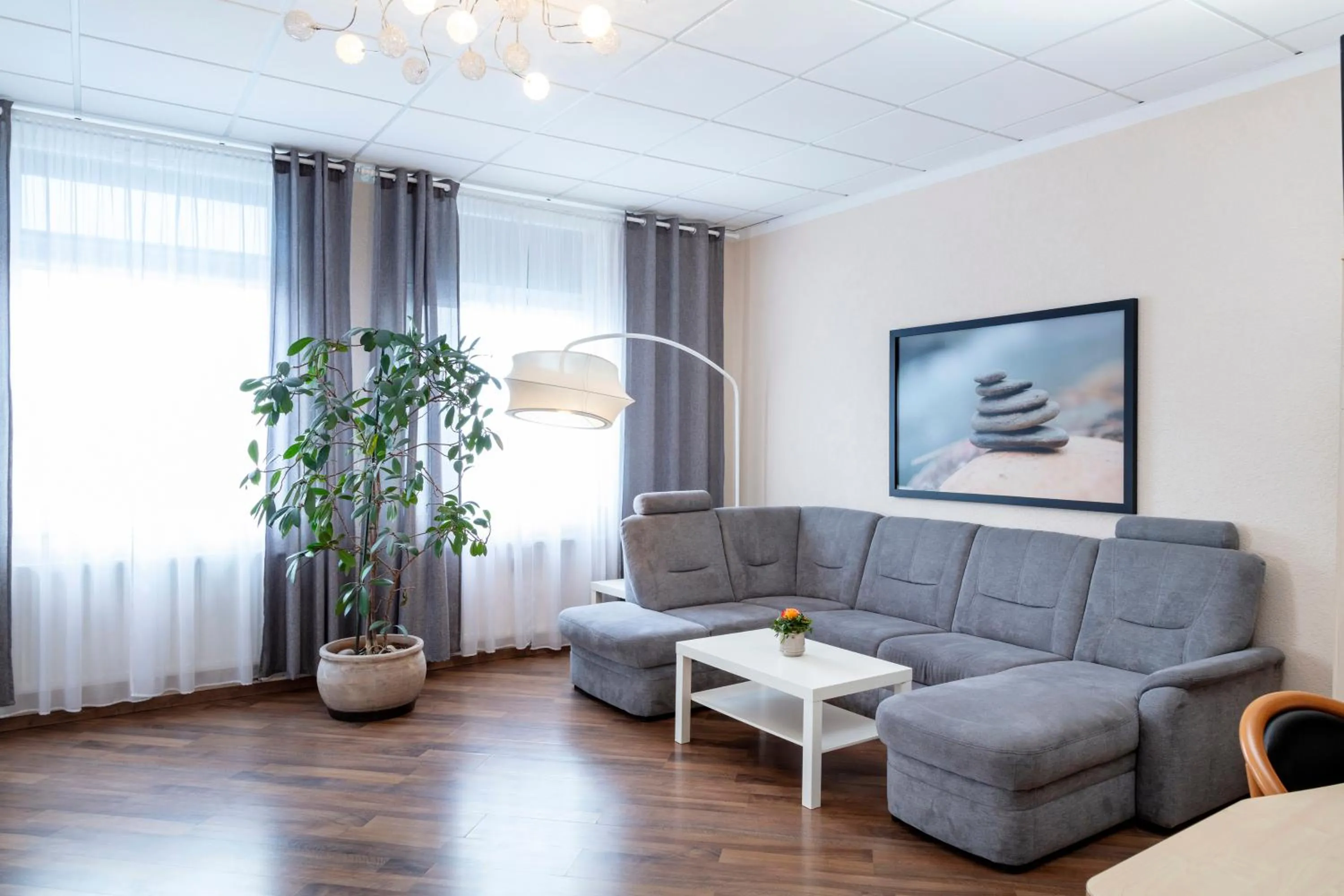 Living room in Best Western Hotel Dreiländerbrücke Weil am Rhein / Basel