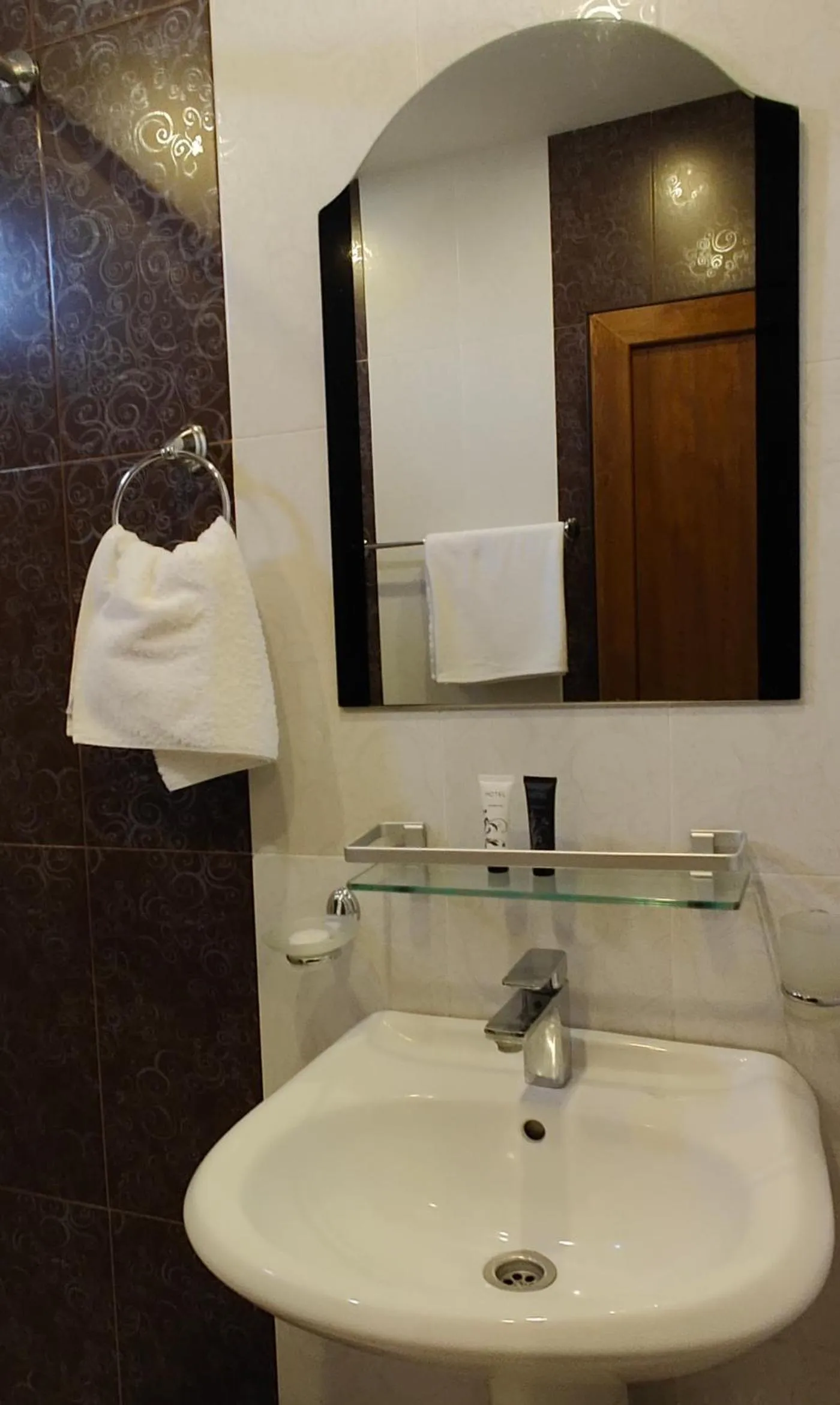 Bathroom in Areg Hotel