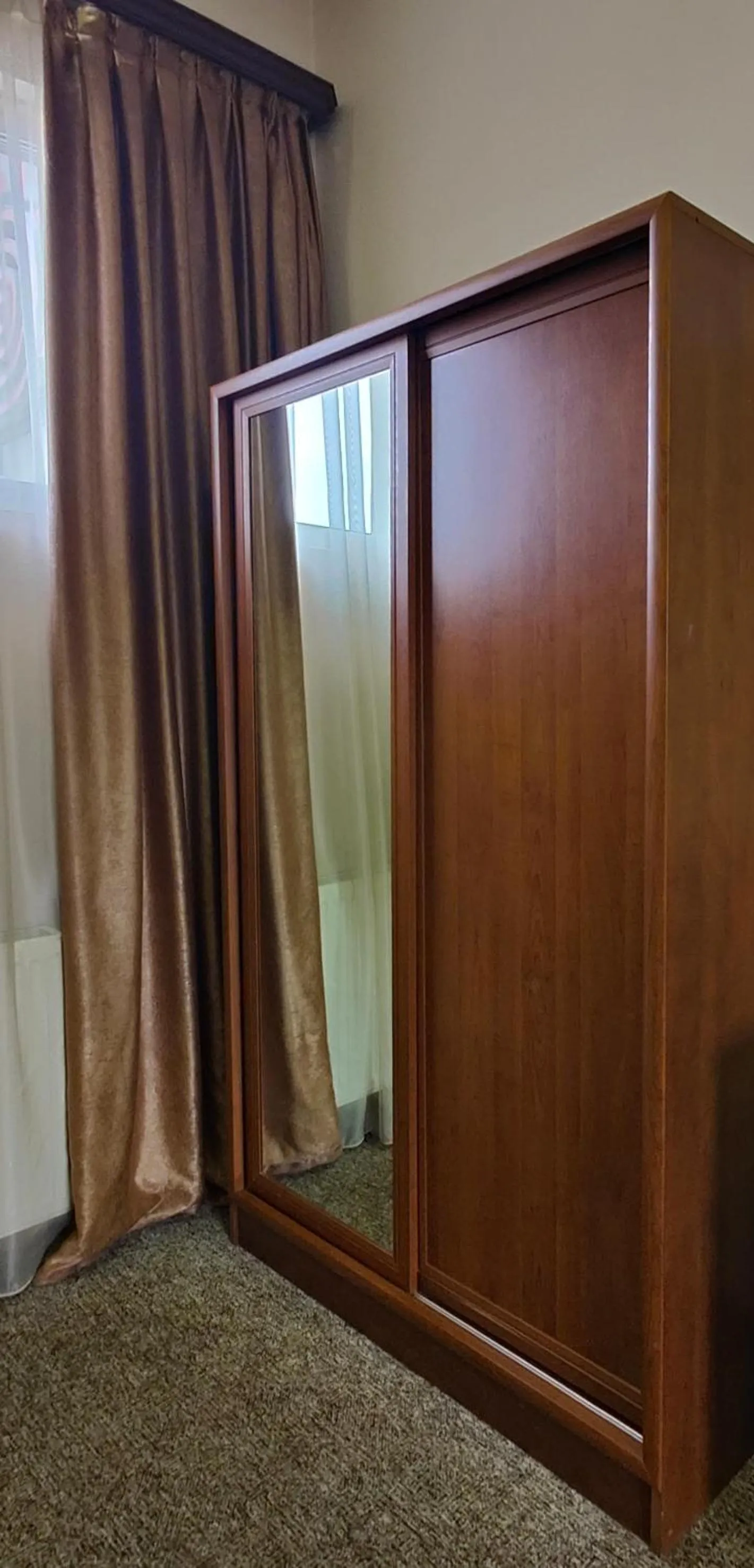 wardrobe in Areg Hotel