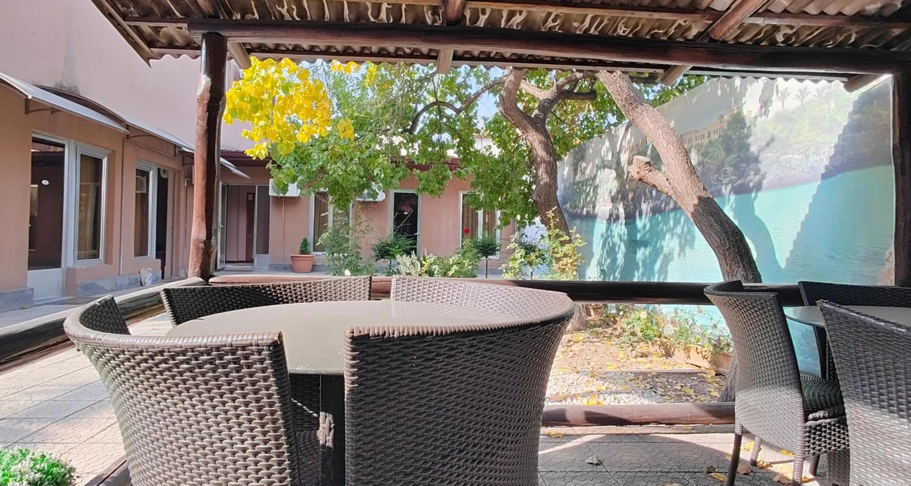 Lounge or bar in Areg Hotel