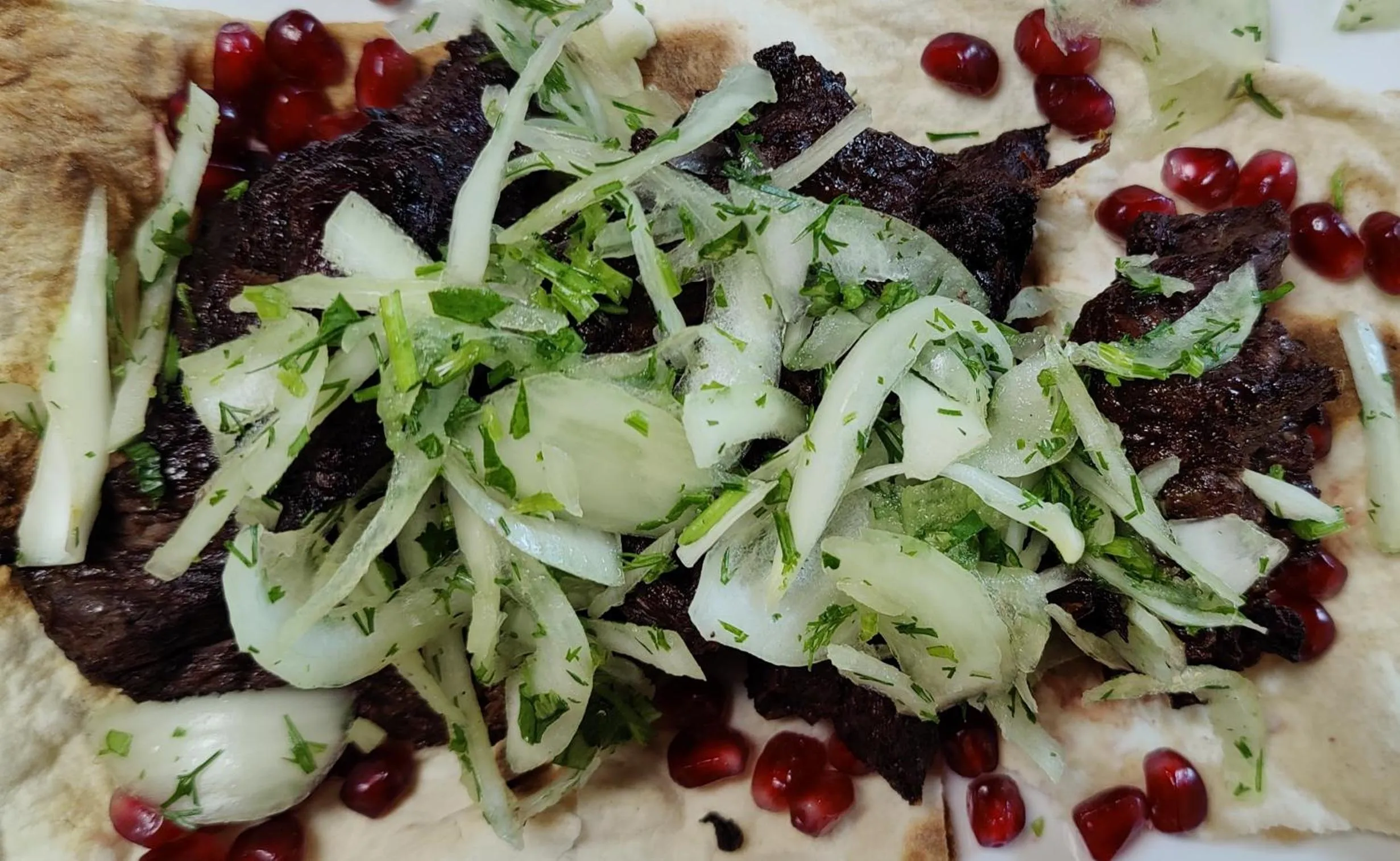 Restaurant/places to eat in Areg Hotel