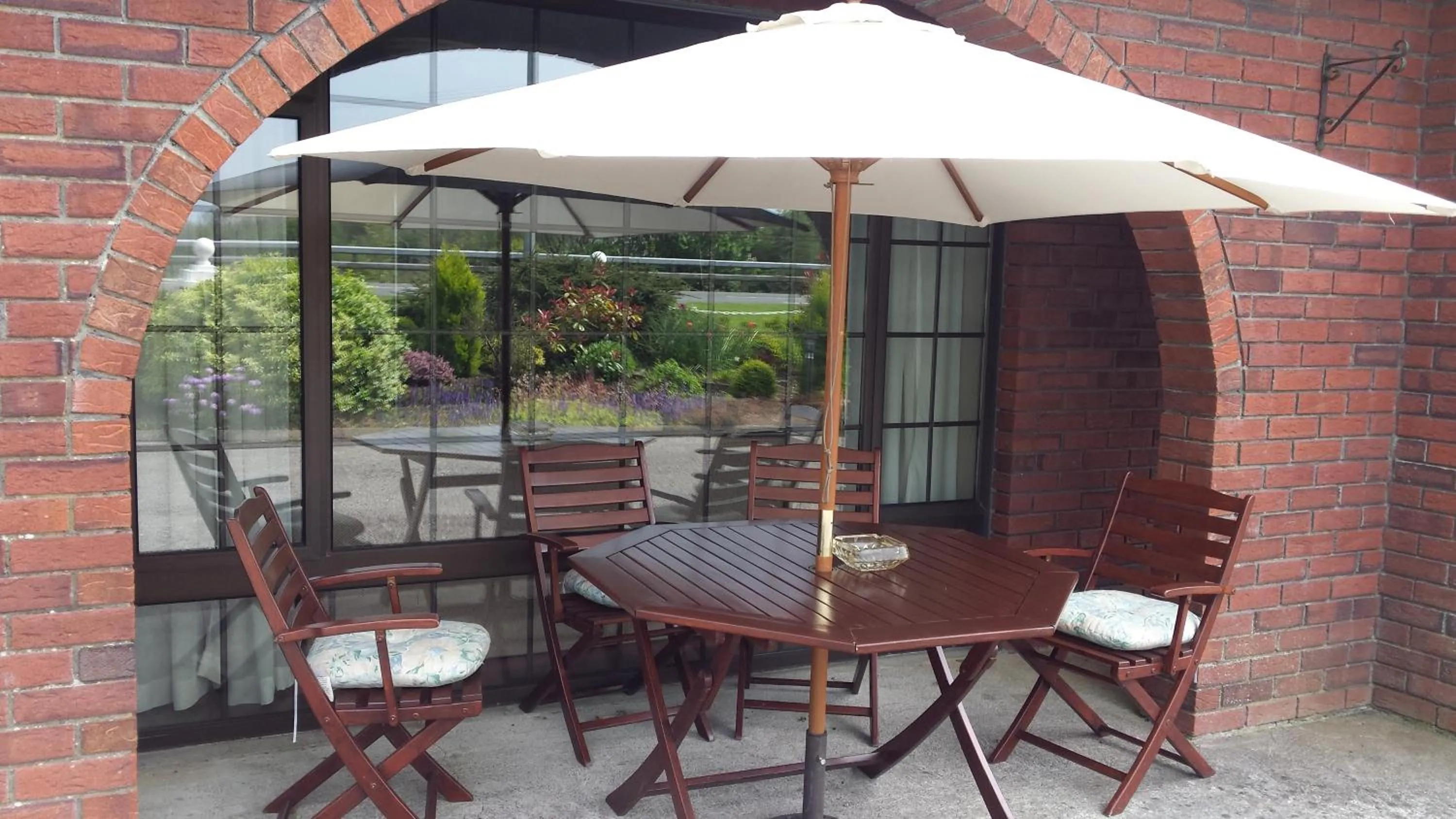 Garden in Riverview House