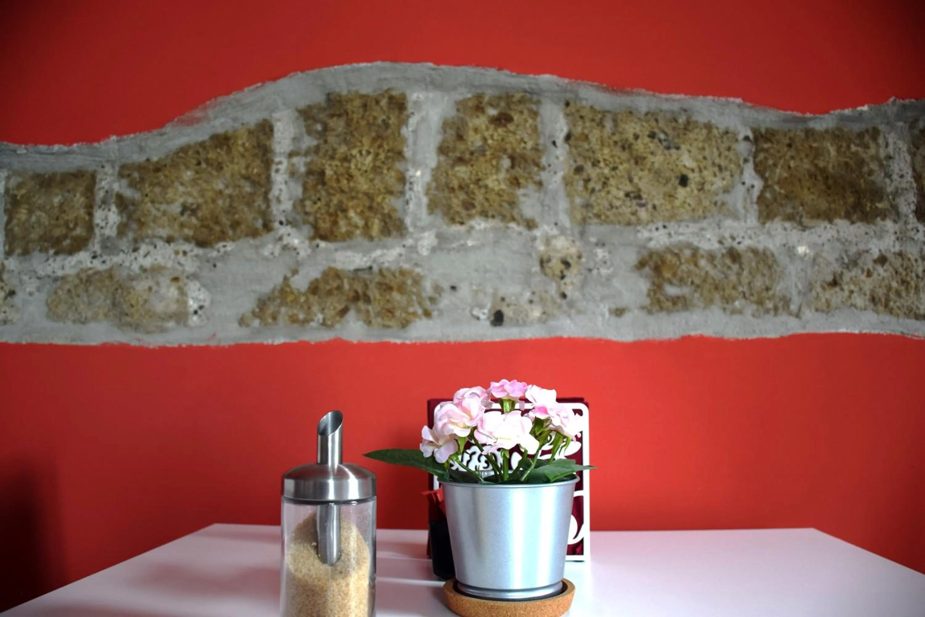 Communal kitchen in Vic Street B&B