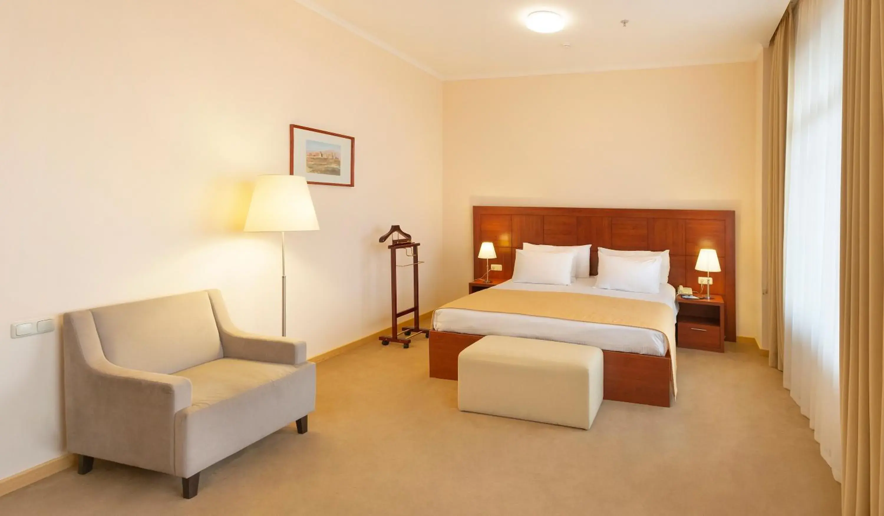 Superior Suite in Ani Plaza Hotel Superior Suite in Ani Plaza Hotel