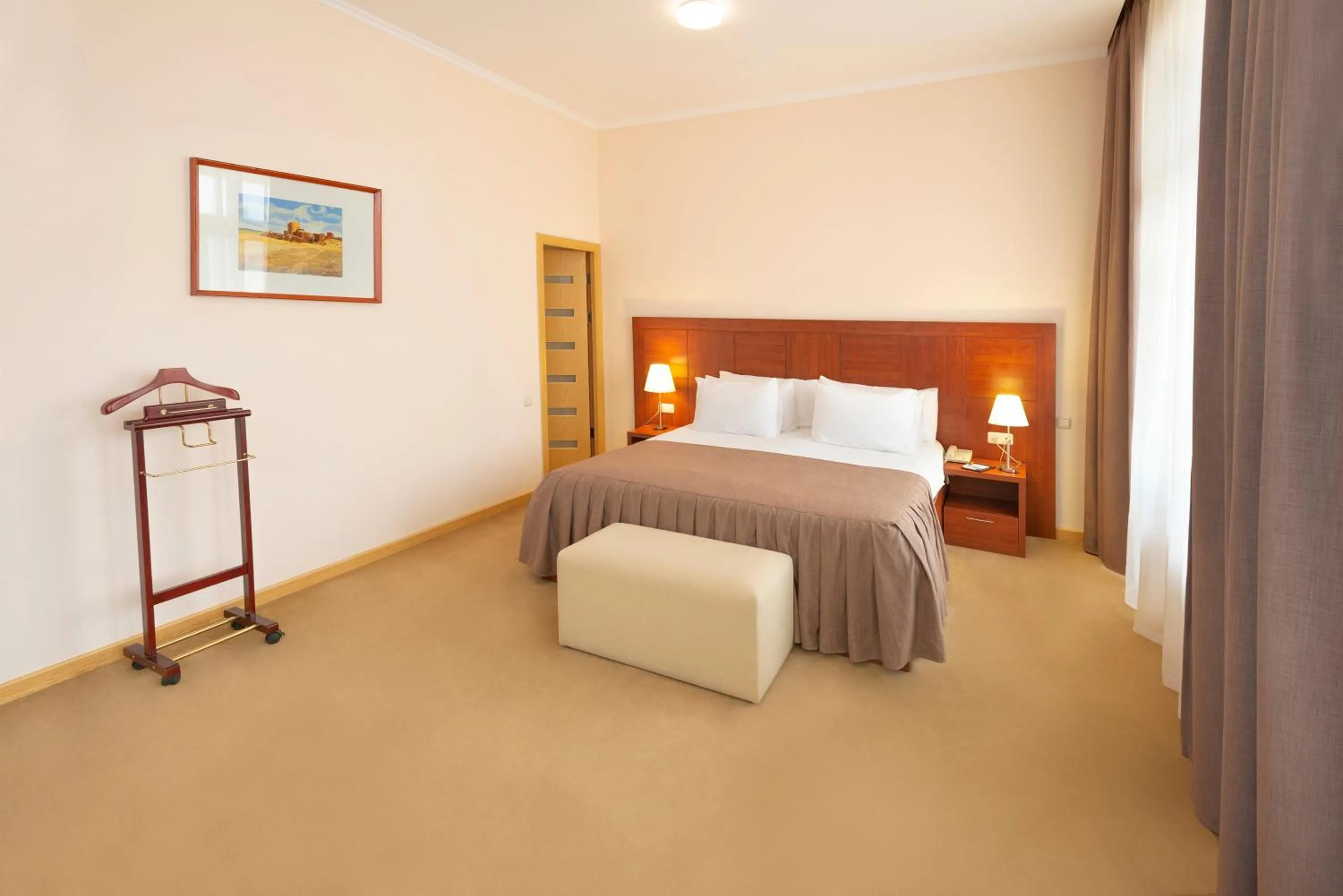 Photo of the whole room, Bed in Ani Plaza Hotel