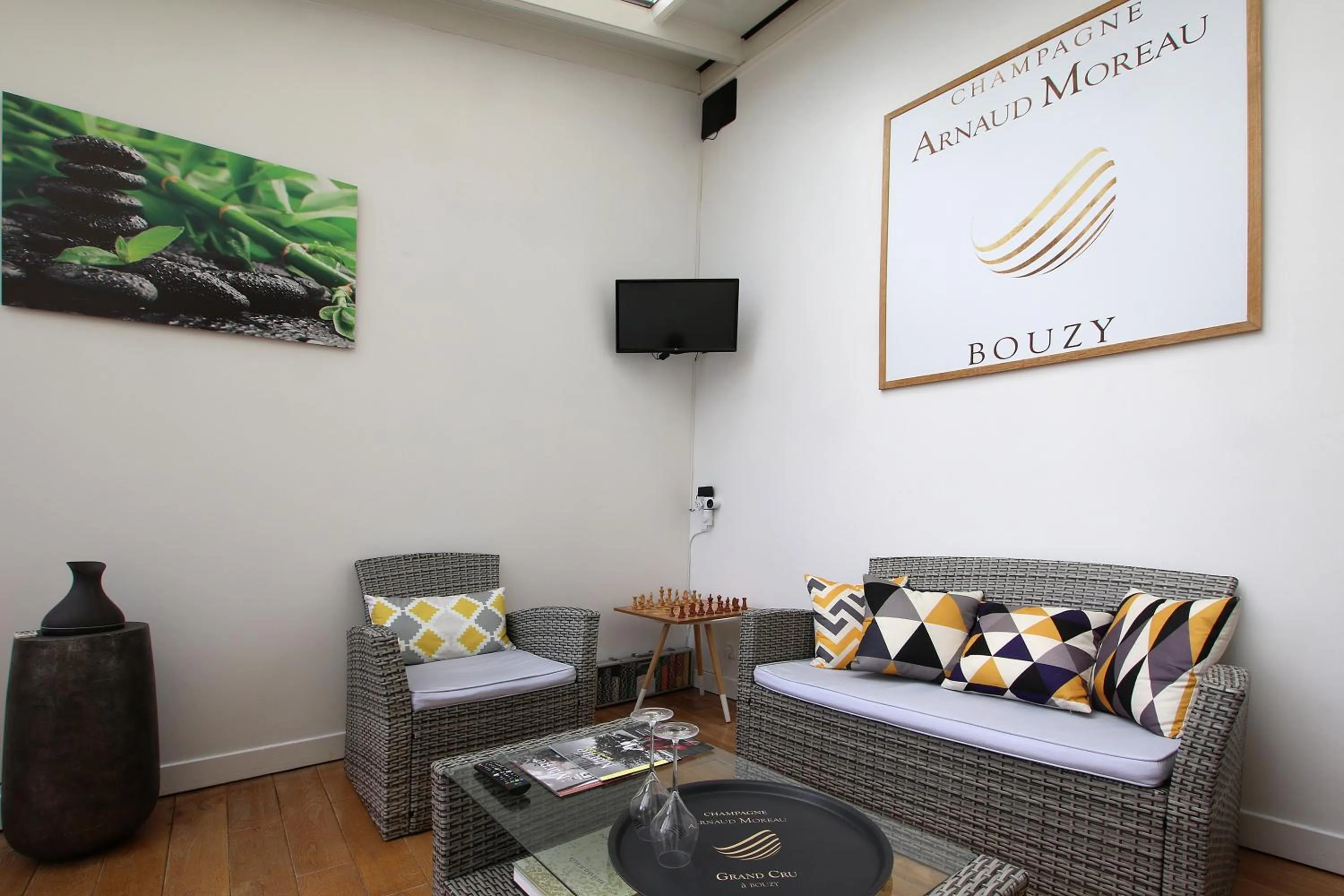 Communal lounge/ TV room in L'Iliade - Chambres d'hôtes - B&B à Bouzy