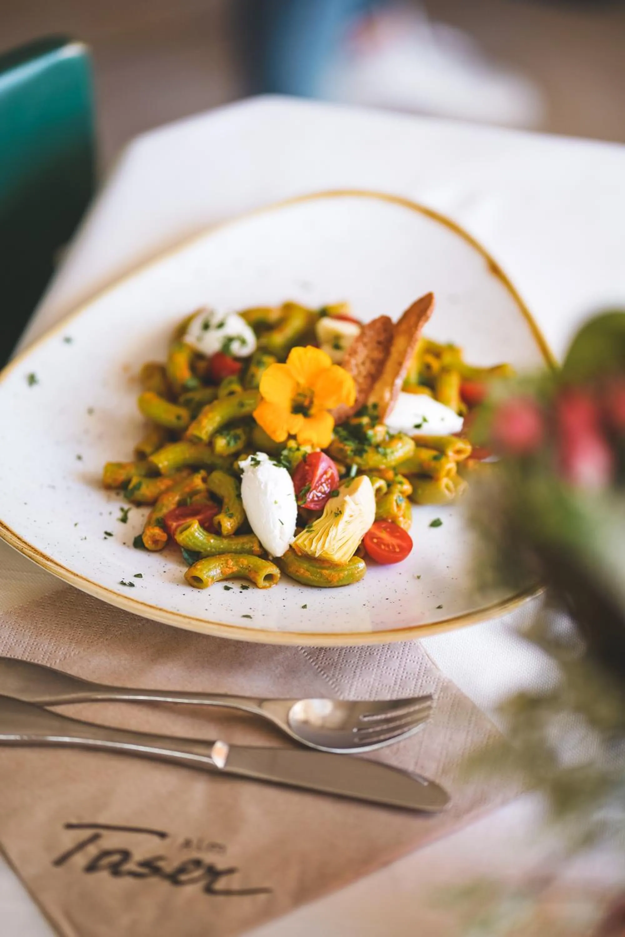 Restaurant/places to eat in Taser Alm