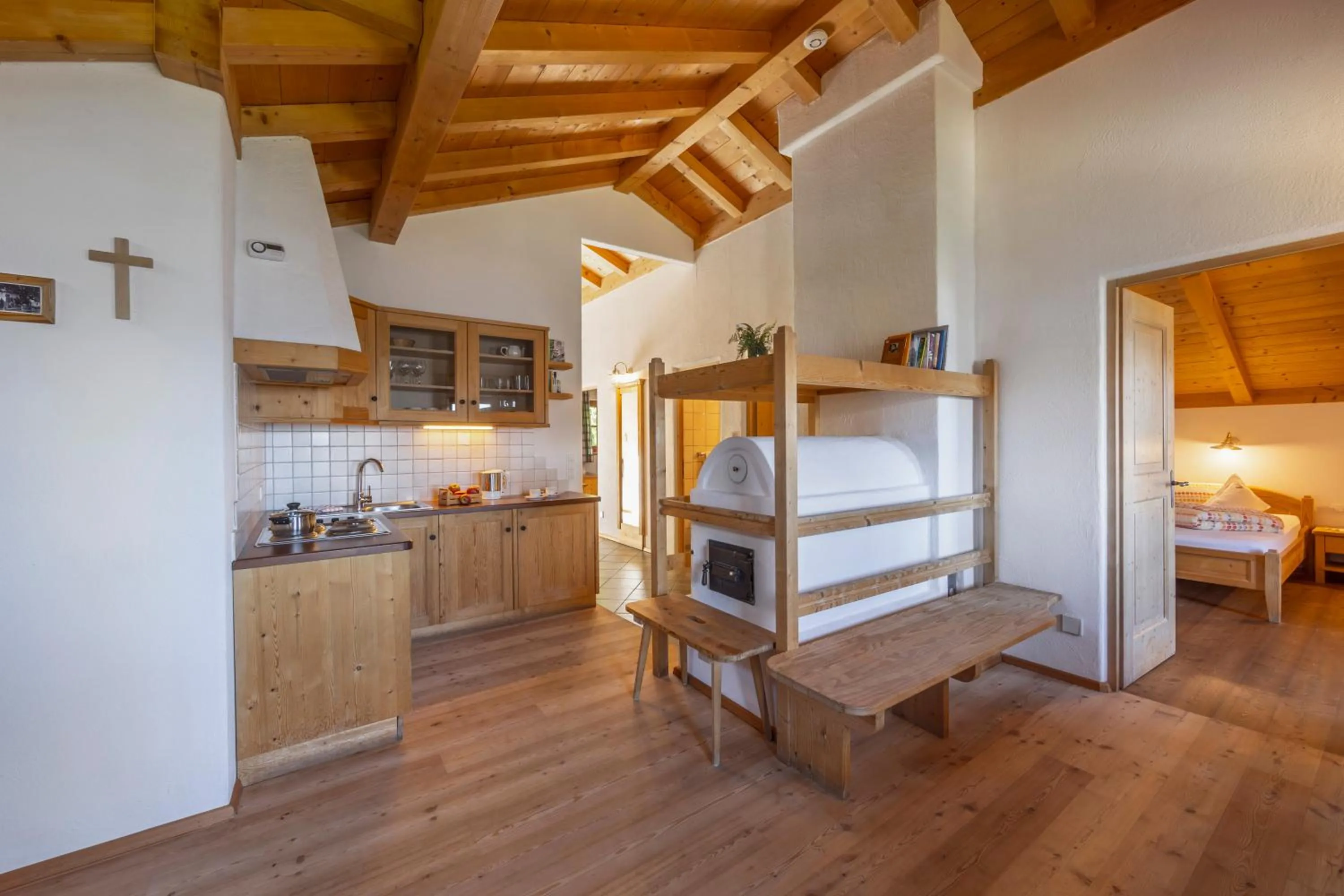 Kitchen or kitchenette, Bed in Taser Alm